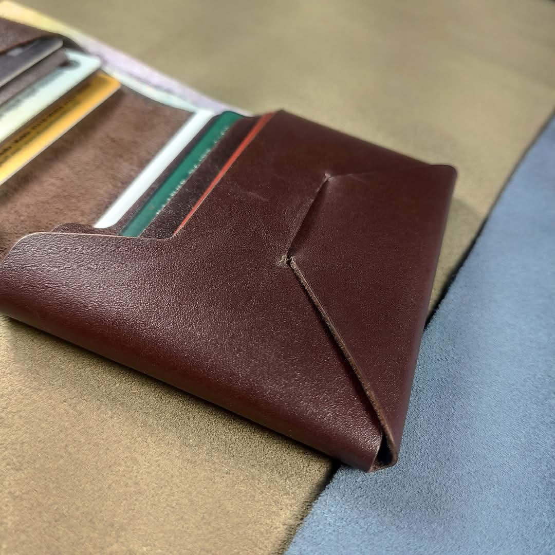 OriVault — Handmade Origamic Vertical Bi-Fold Wallet (WC-V1)