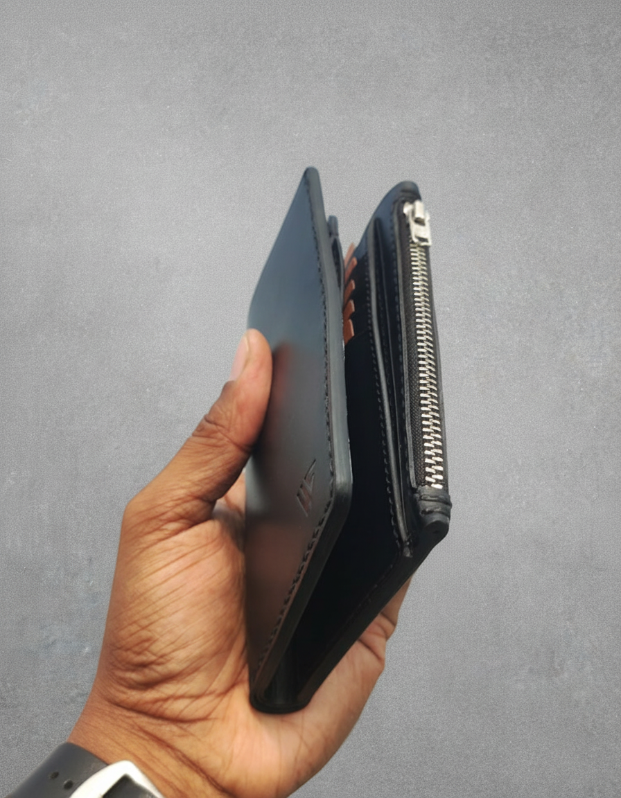 Vaulta — The Semi-Long Wallet for Those Who Carry More (WC-V4)