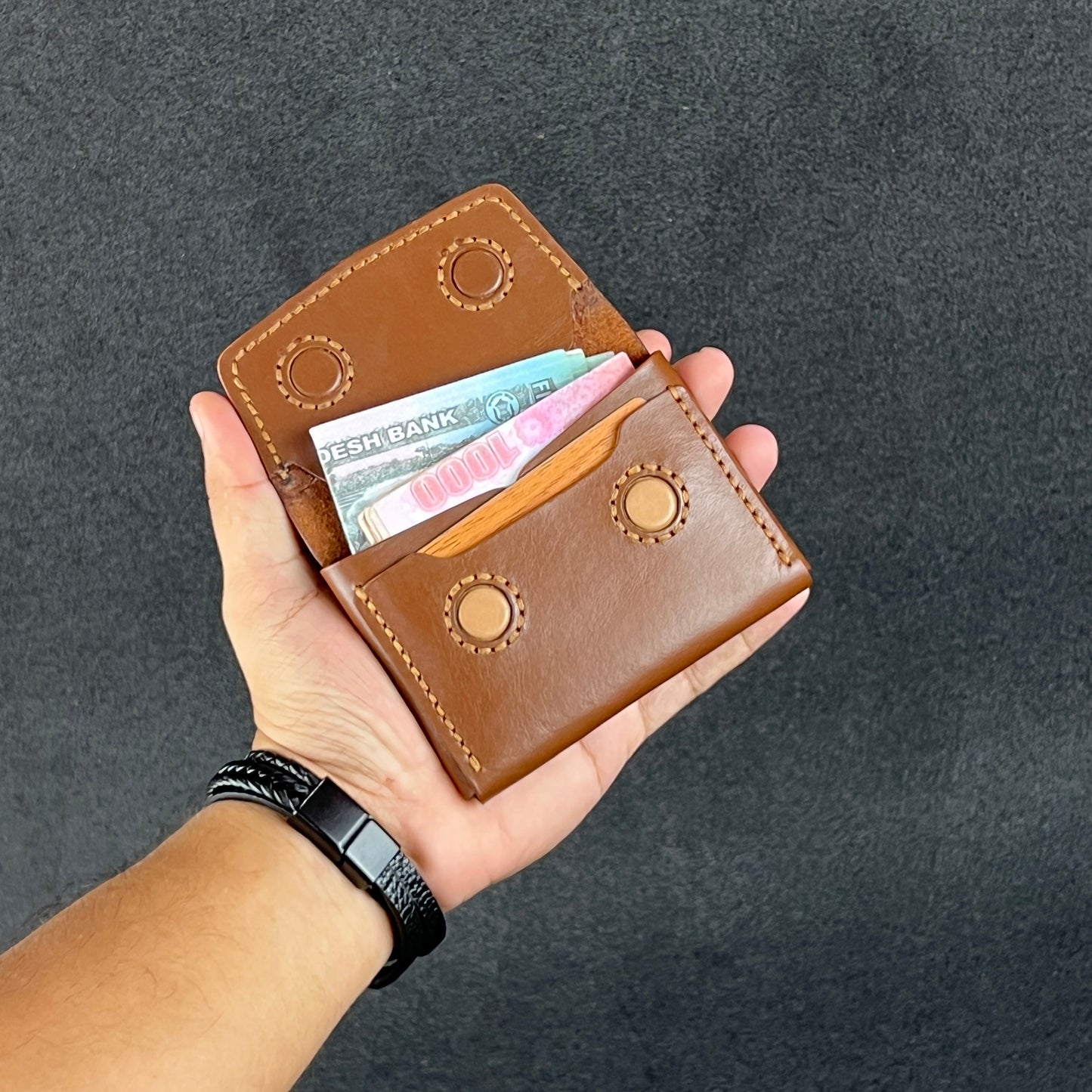The Alder - Slim. Secure.Sophisticated (WC-CH10)