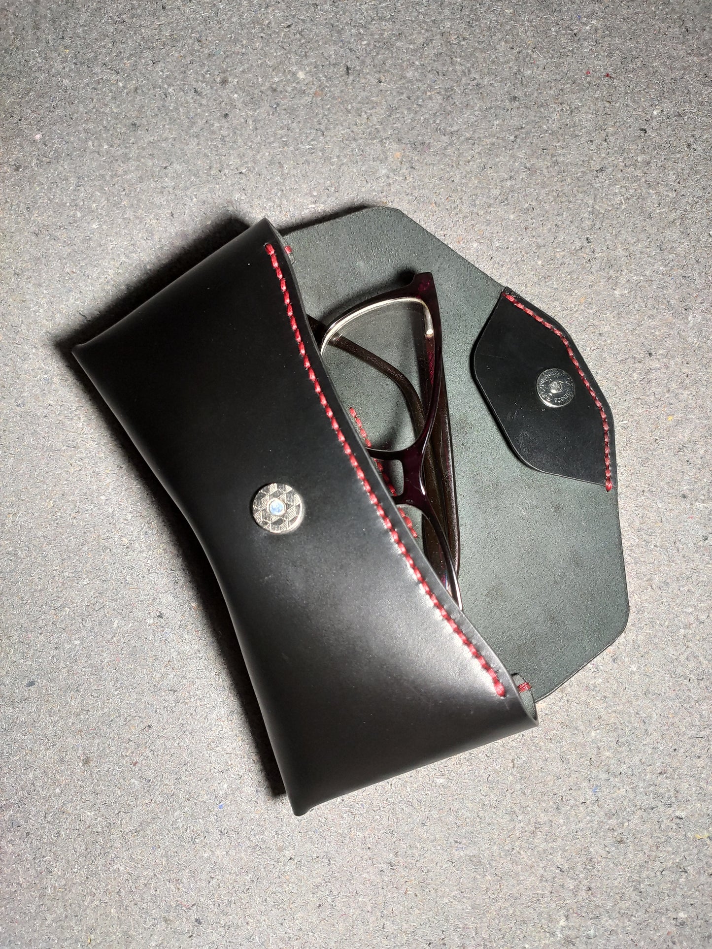 The Solenvé — A Silhouette for Your Shades (WC-GC1)