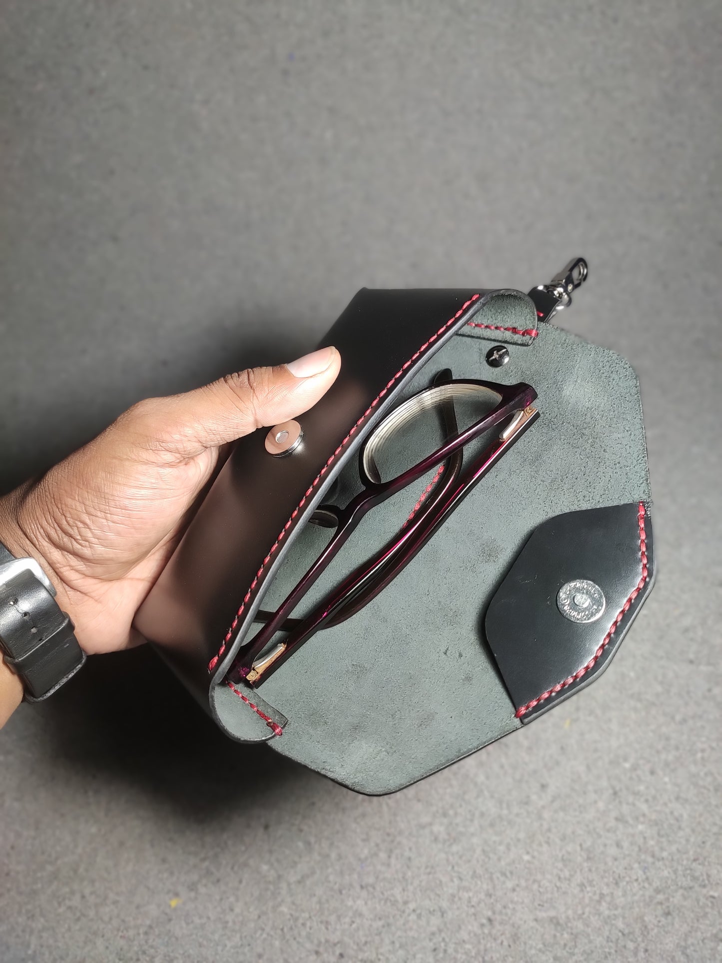 The Solenvé — A Silhouette for Your Shades (WC-GC1)