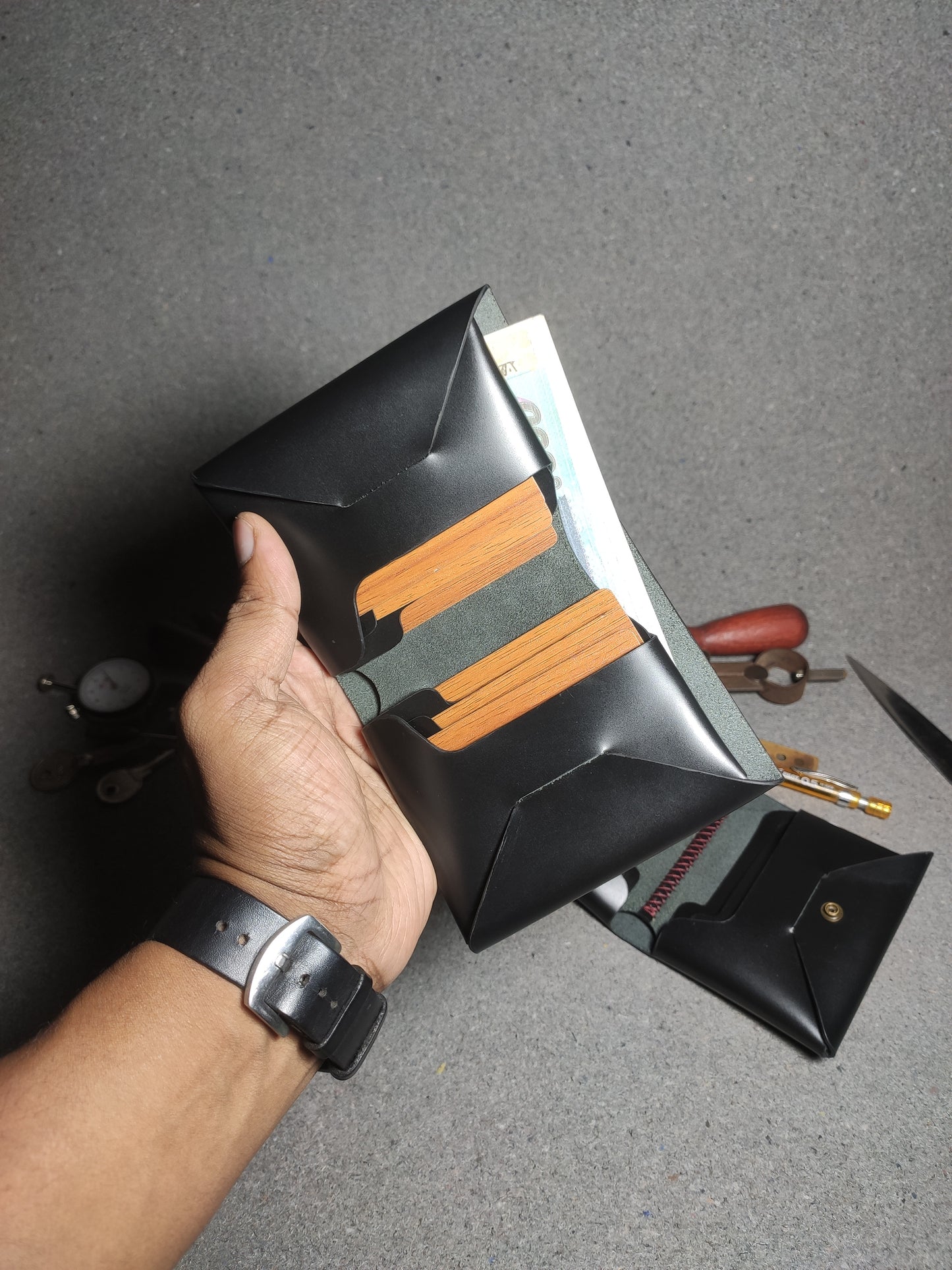 OriVault — Handmade Origamic Vertical Bi-Fold Wallet (WC-V1)