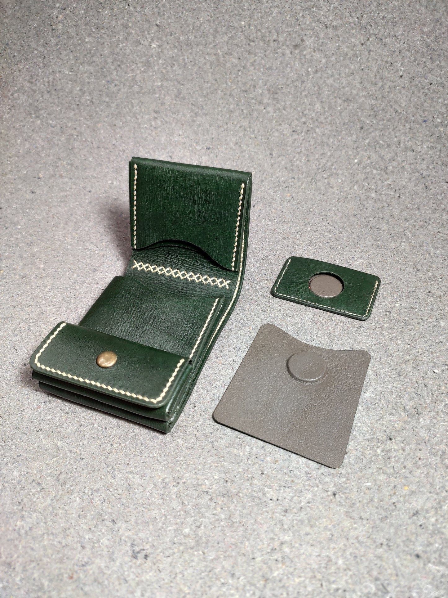 Trove — The Mighty Mini Wallet (WC-C28)