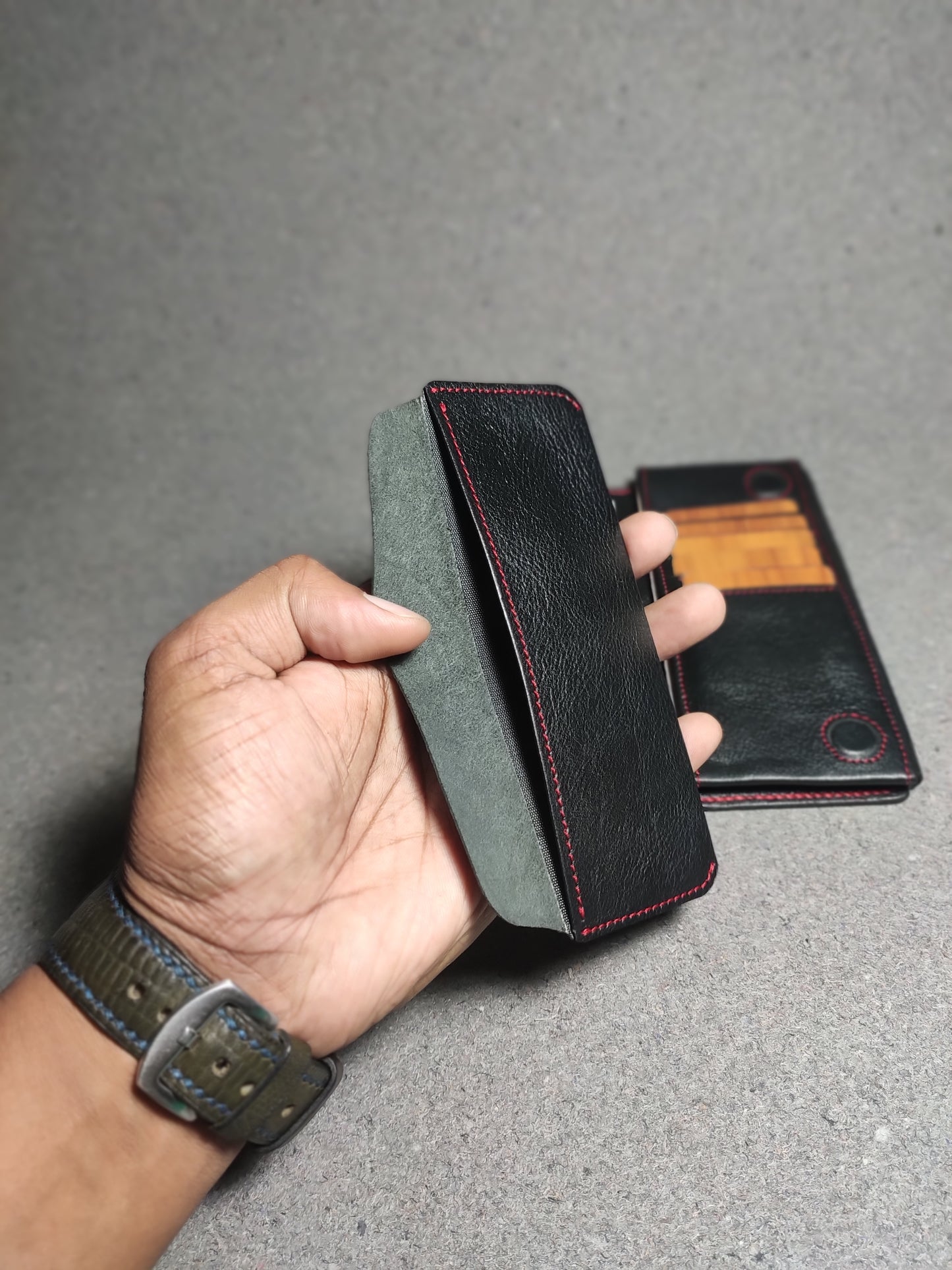 Minima — Elegance in the Palm (WC-L22)