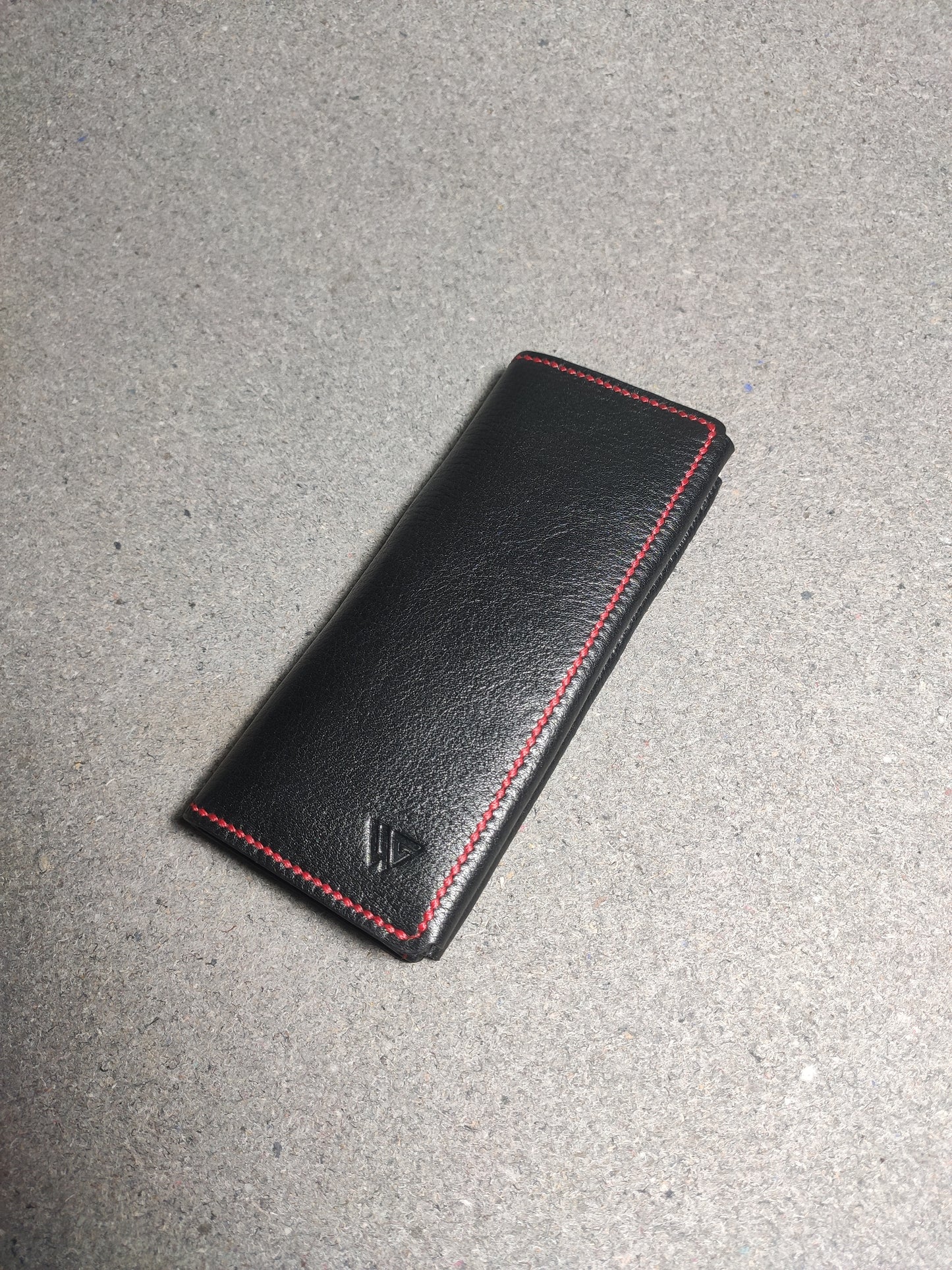 Minima — Elegance in the Palm (WC-L22)