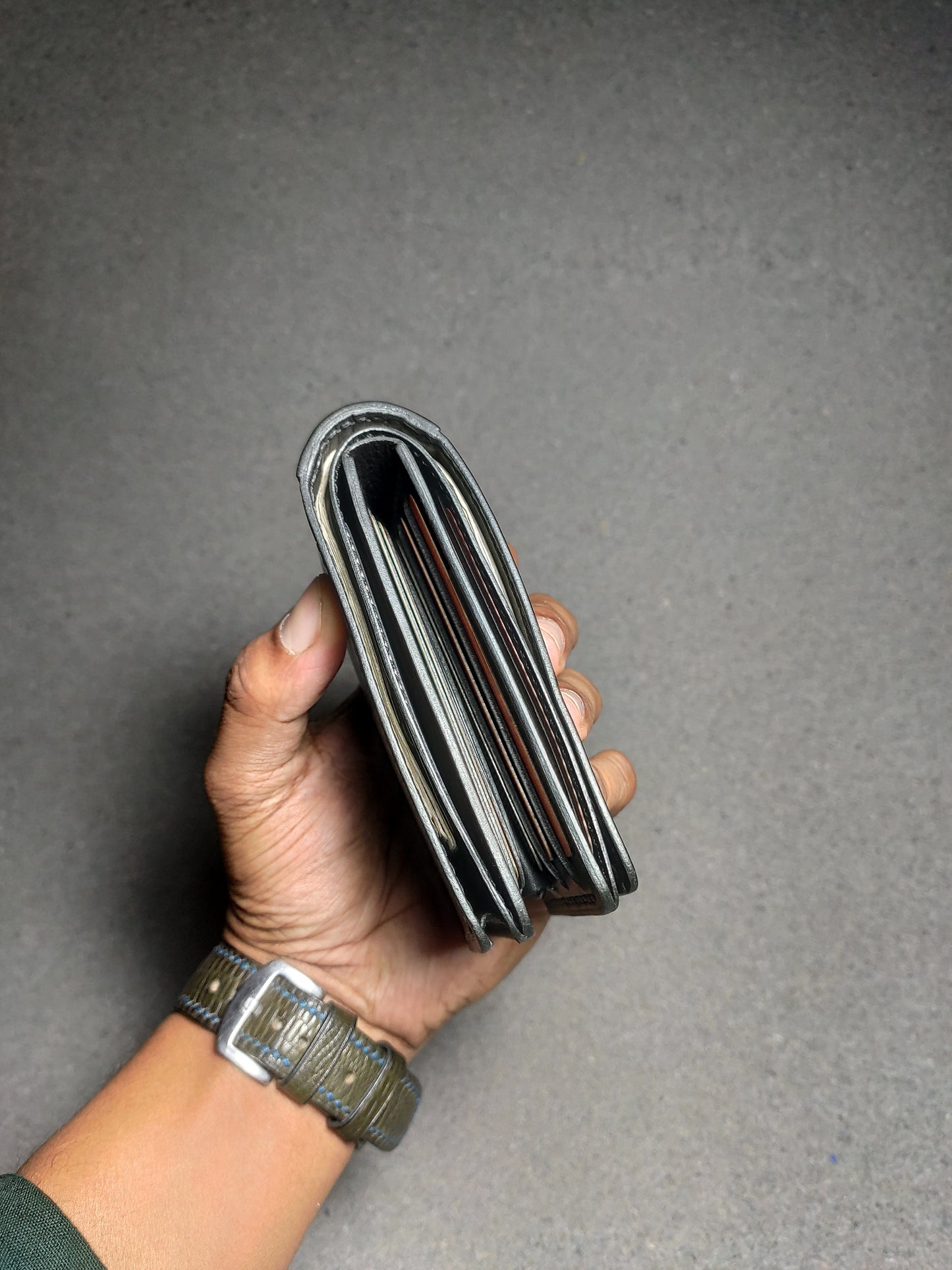 Altero — Classic Handcrafted Bi-Fold Wallet (WC-C38)