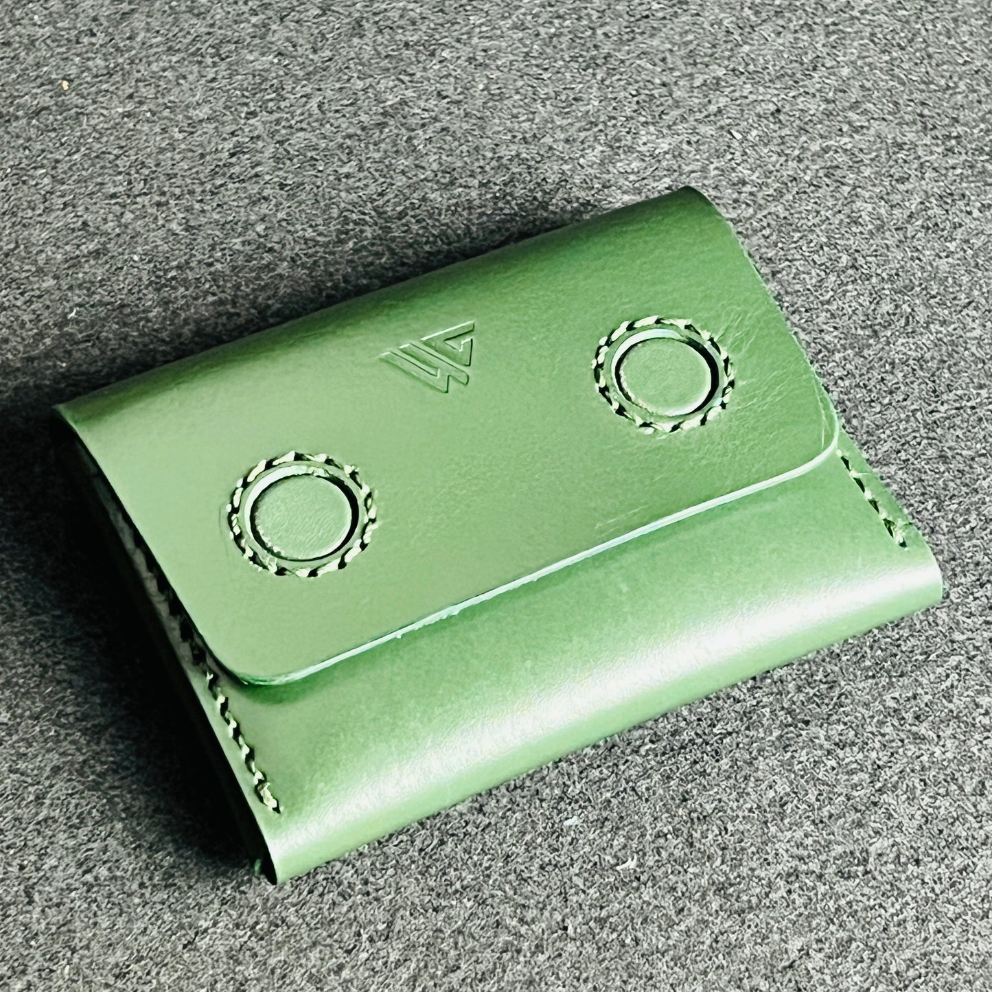 The Alder - Slim. Secure.Sophisticated (WC-CH10)