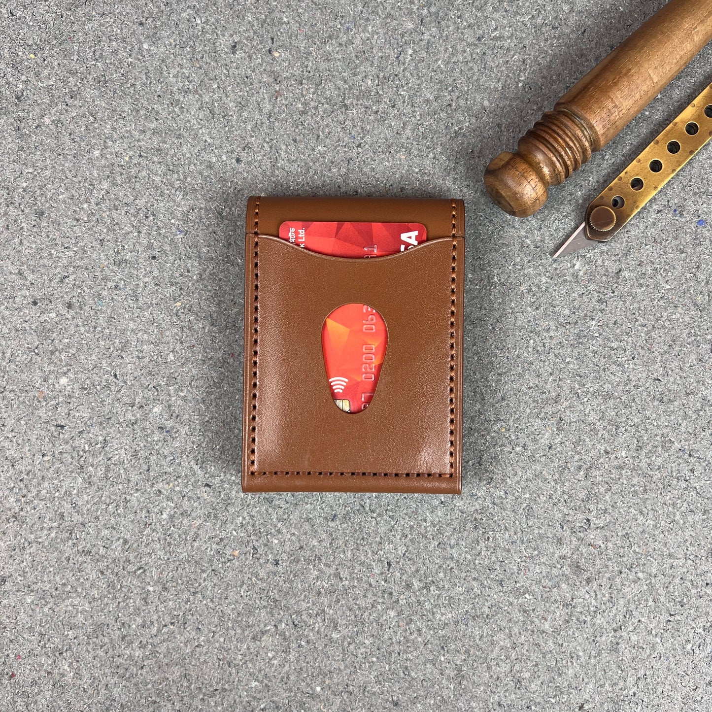 Frozzy — Where Comfort Meets Compact (WC-C42)