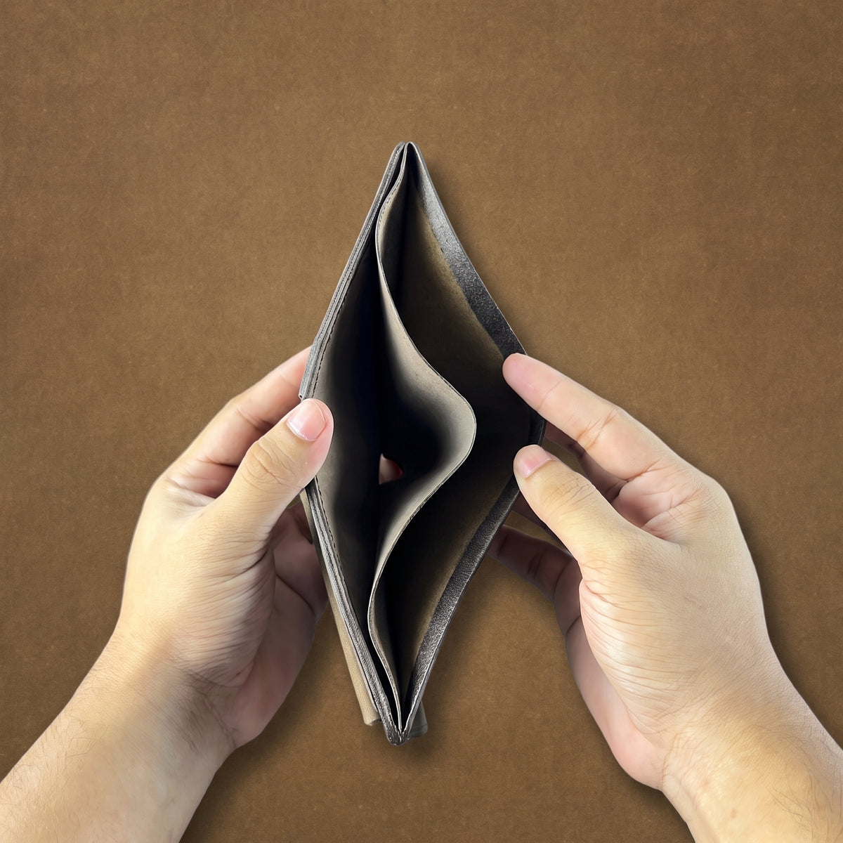 Ashmark — Classic Bi-Fold Wallet (WC-C35)