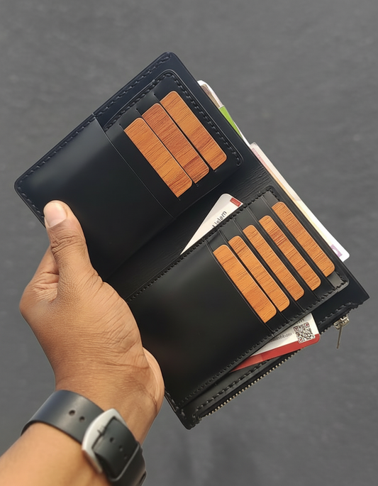 Vaulta — The Semi-Long Wallet for Those Who Carry More (WC-V4)