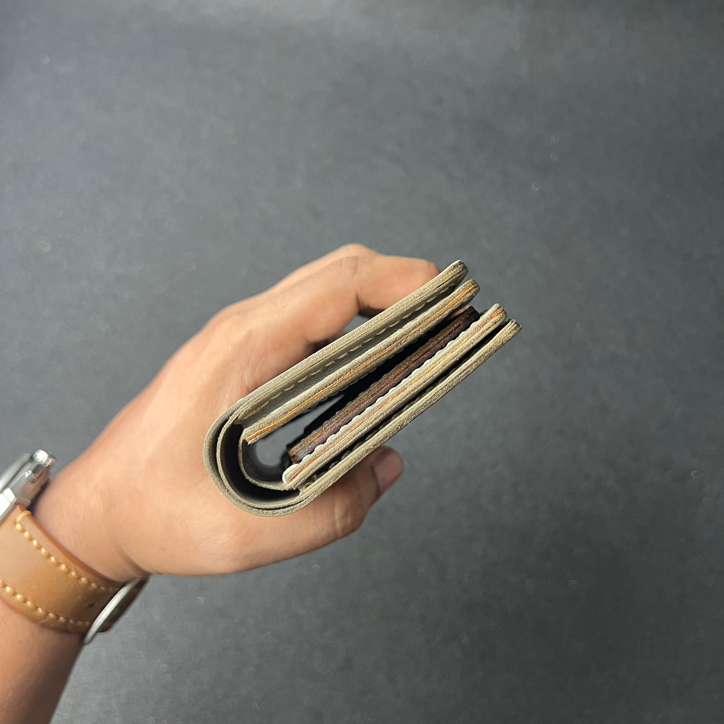 Ravelo — The Bold Fold (WC-V12)