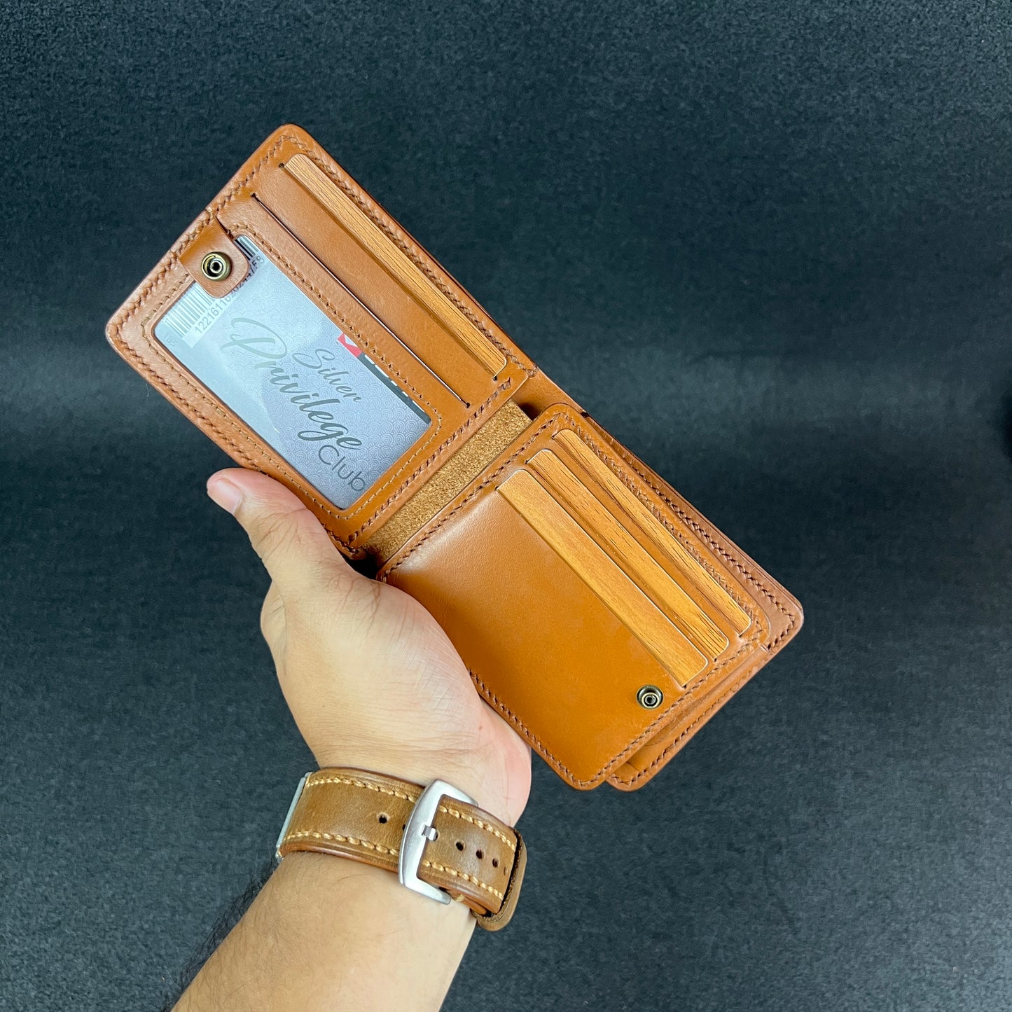 Velin — Woven Charm Meets Everyday Function Model: WC-C25