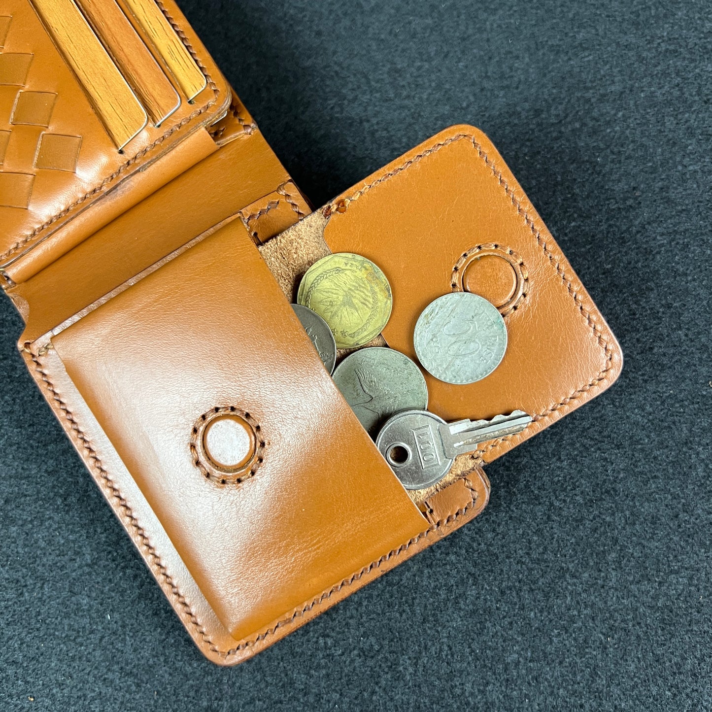 Velin — Woven Charm Meets Everyday Function Model: WC-C25