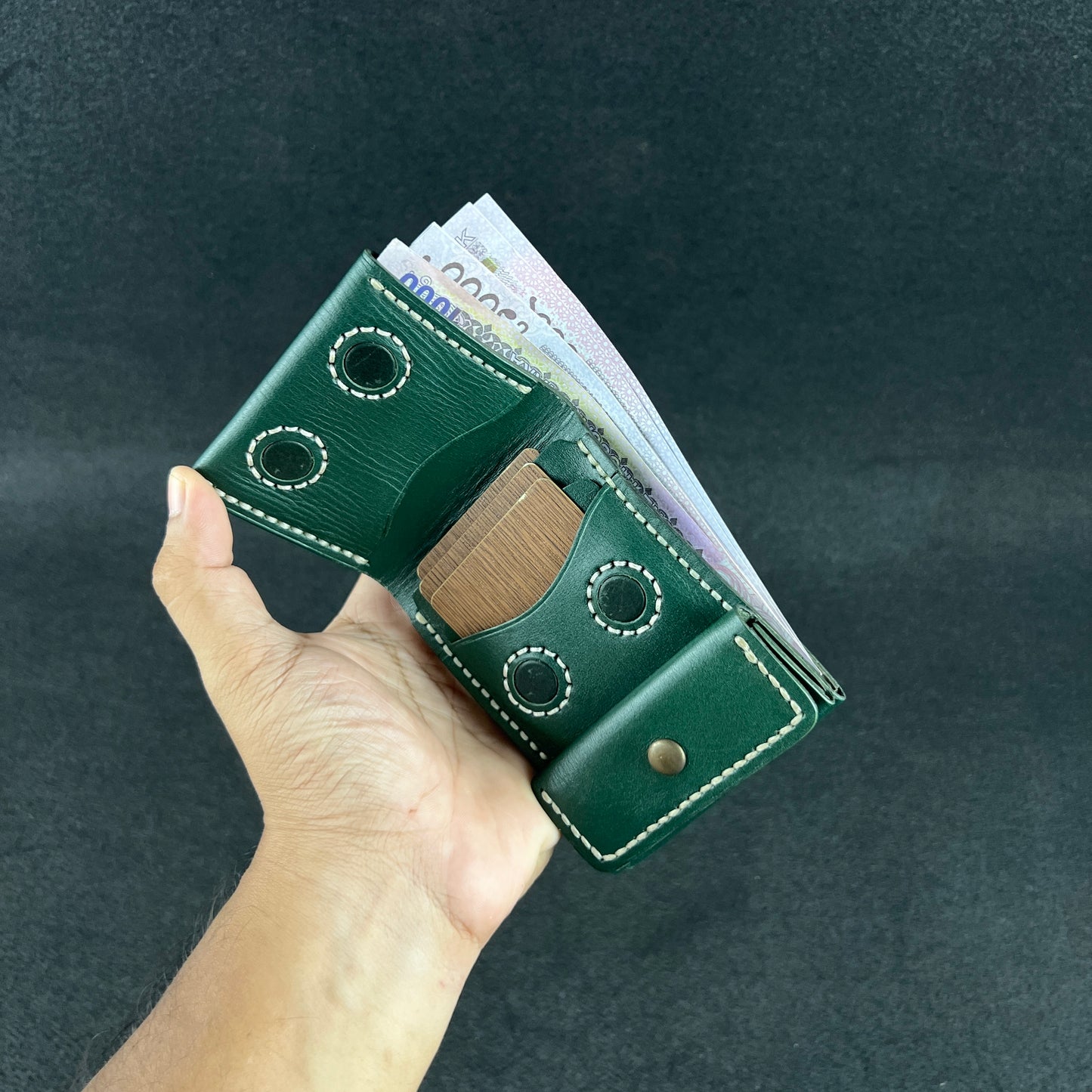Frozzy — Classic Wallet (WC-C42)