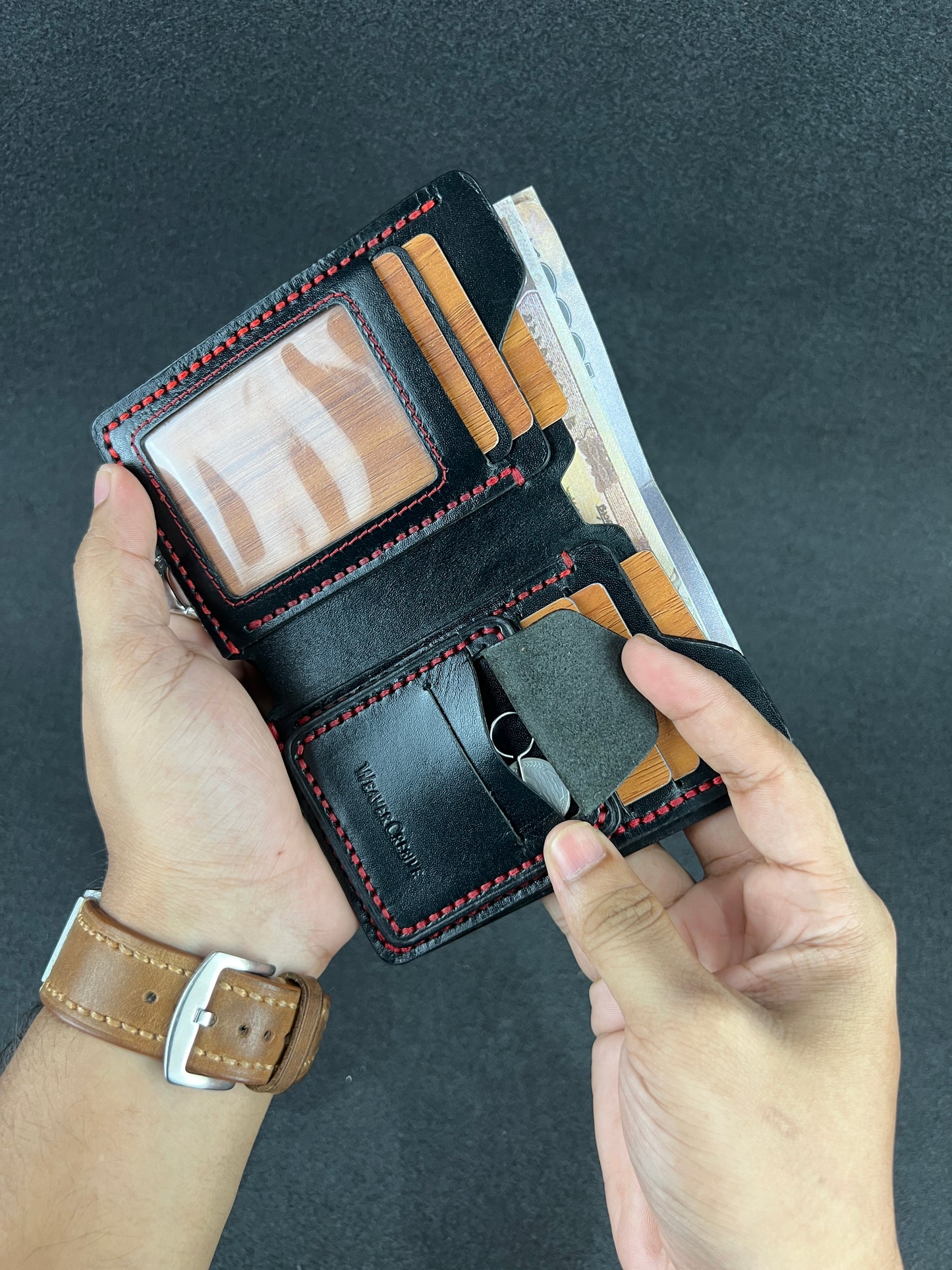 Ravelo — The Bold Fold (WC-V12)