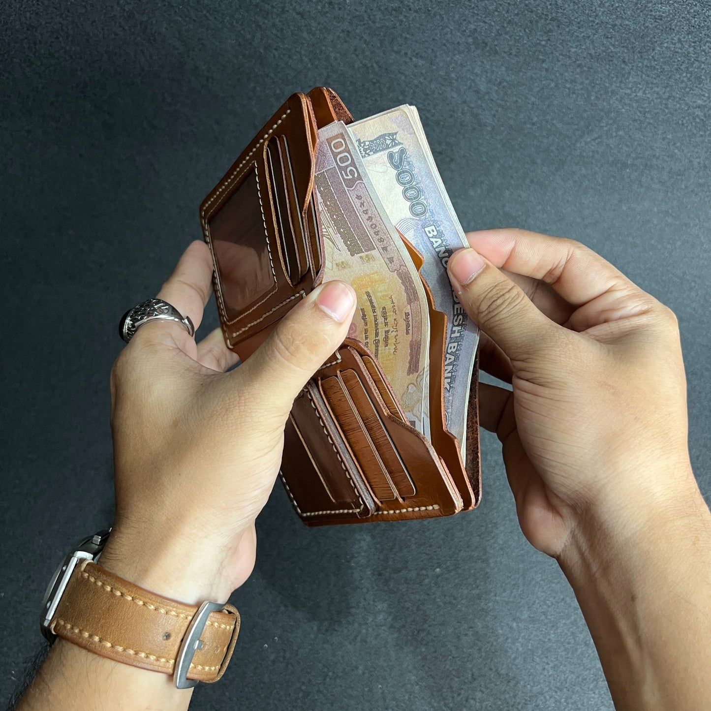 Ravelo — The Bold Fold (WC-V12)