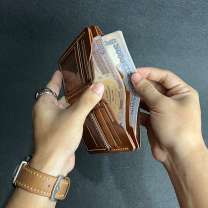 Ravelo — The Bold Fold (WC-V12)