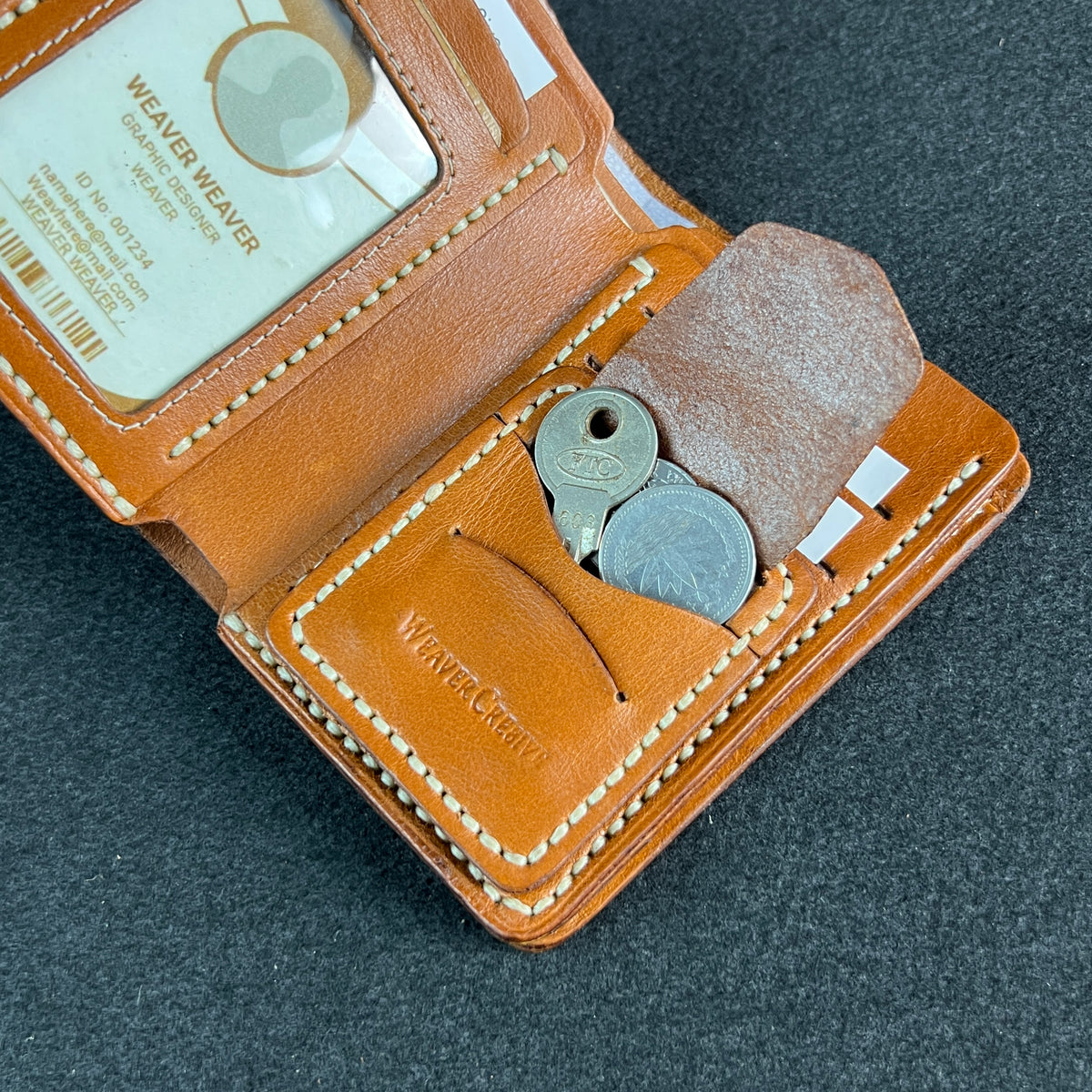 Ravelo — Vertical Bi-Fold Wallet (WC-V12)