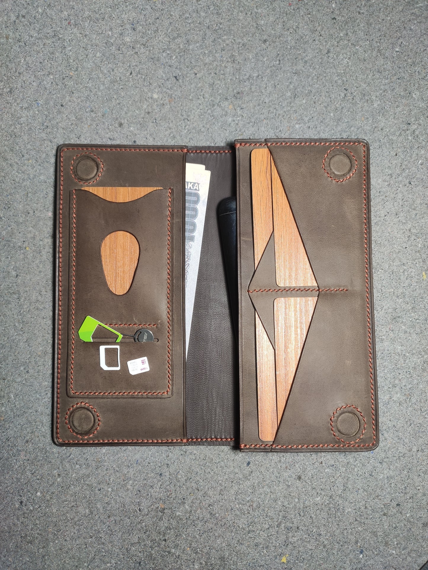 Nomado — The Traveler’s Companion (WC-L13)