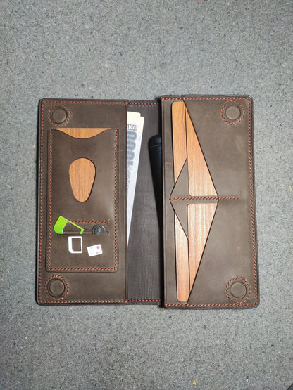 Nomado — The Traveler’s Companion (WC-L13)