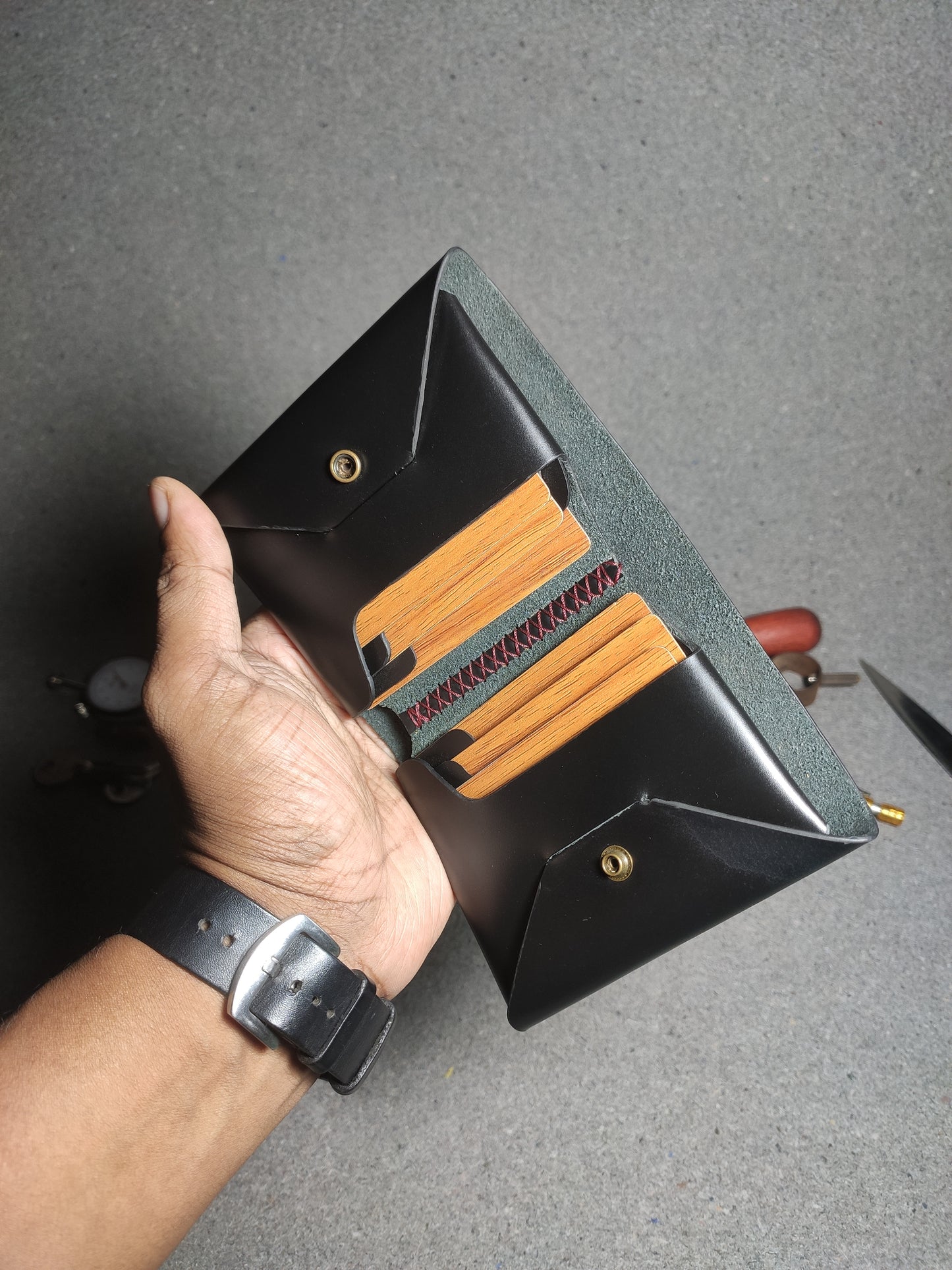 OriVault — Handmade Origamic Vertical Bi-Fold Wallet (WC-V1)