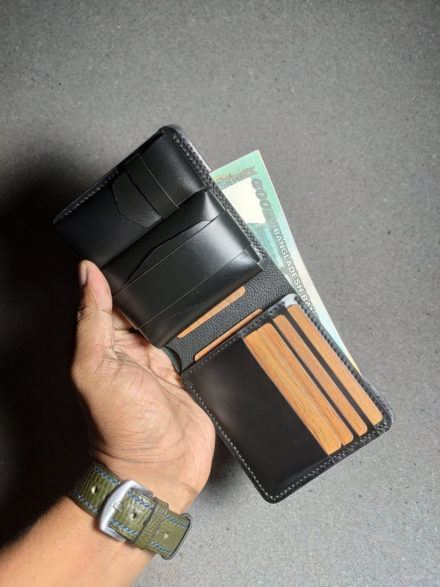 Gliese — Where Structure Meets Soul (WC-C3)