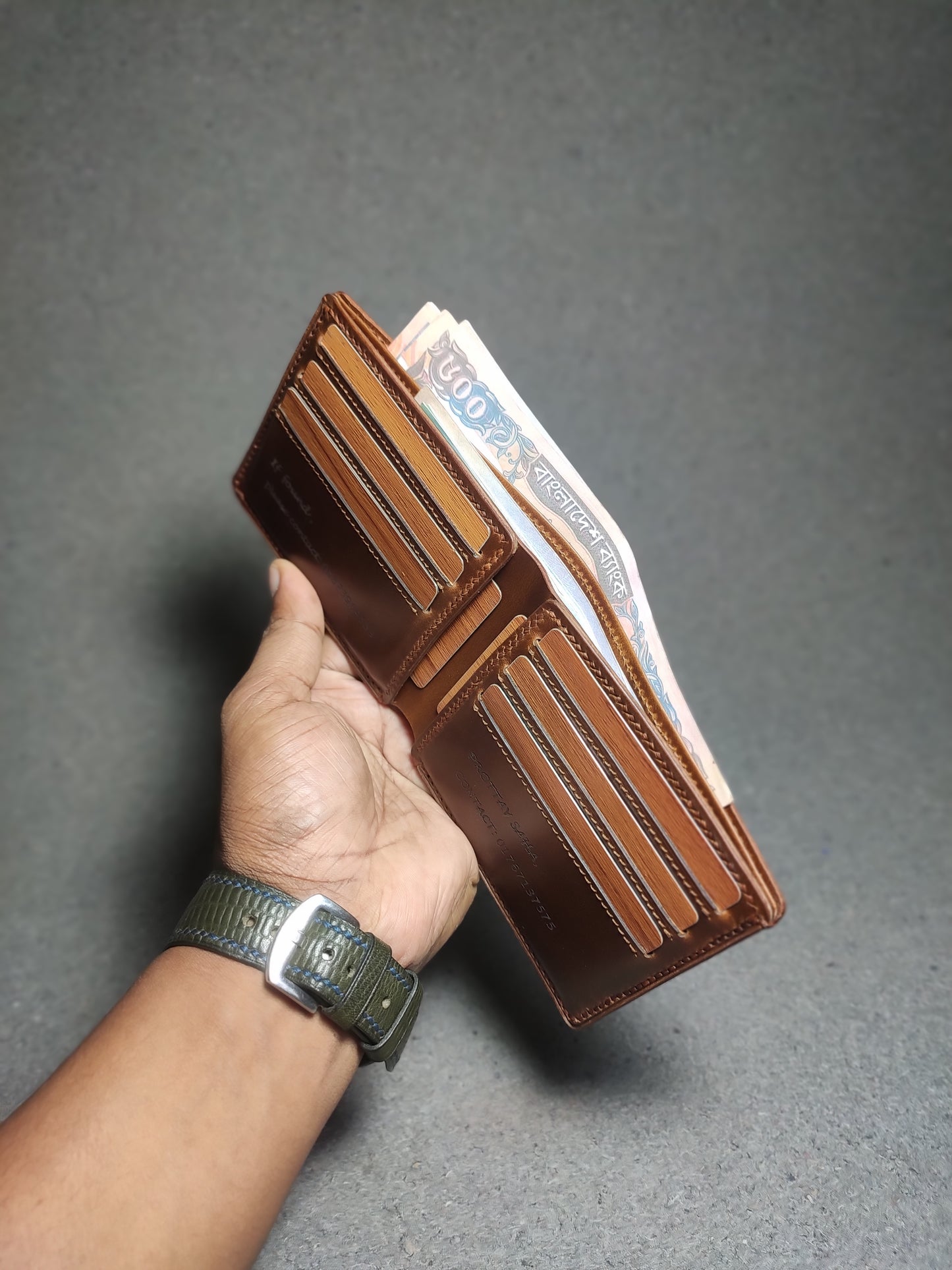 Handmade Bi-Fold Wallet (WC-C32)