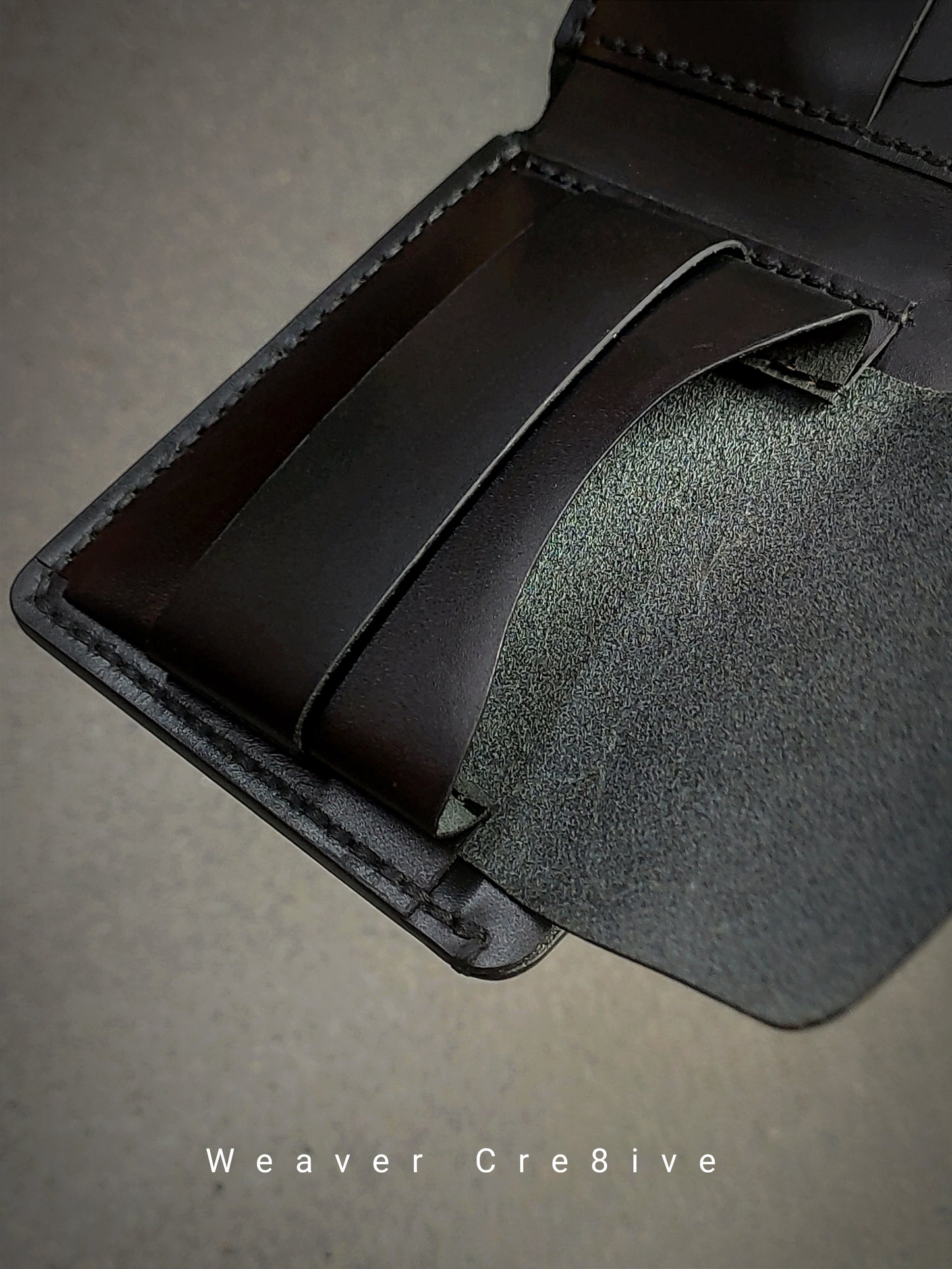 Duskline — The Refined Bi-Fold Wallet (WC-C34)