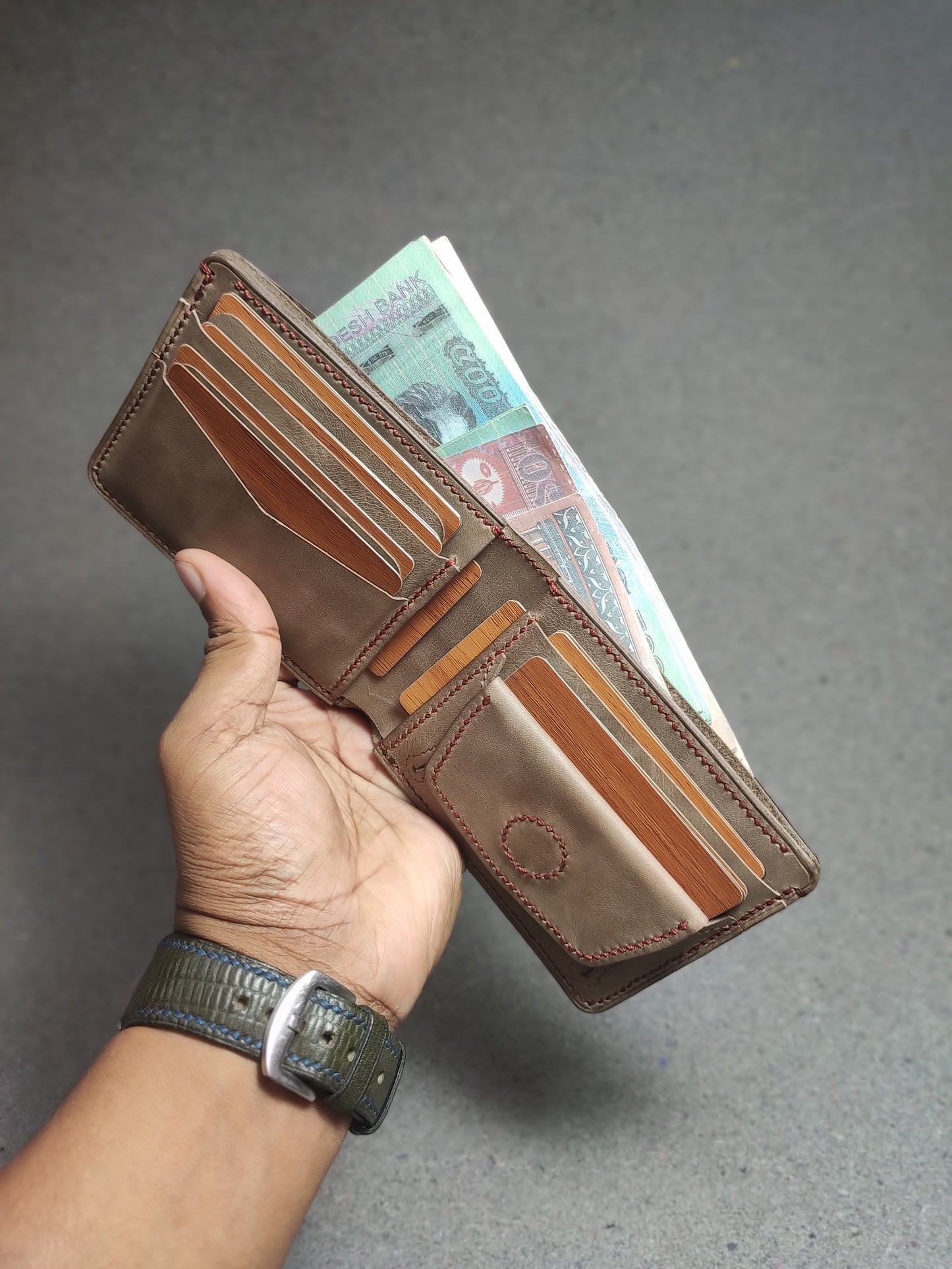 Ashmark — Classic Bi-Fold Wallet (WC-C35)