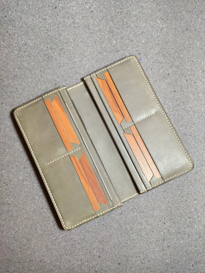 Sagehold — Crafted for the Thoughtful Carrier (WC-L19)