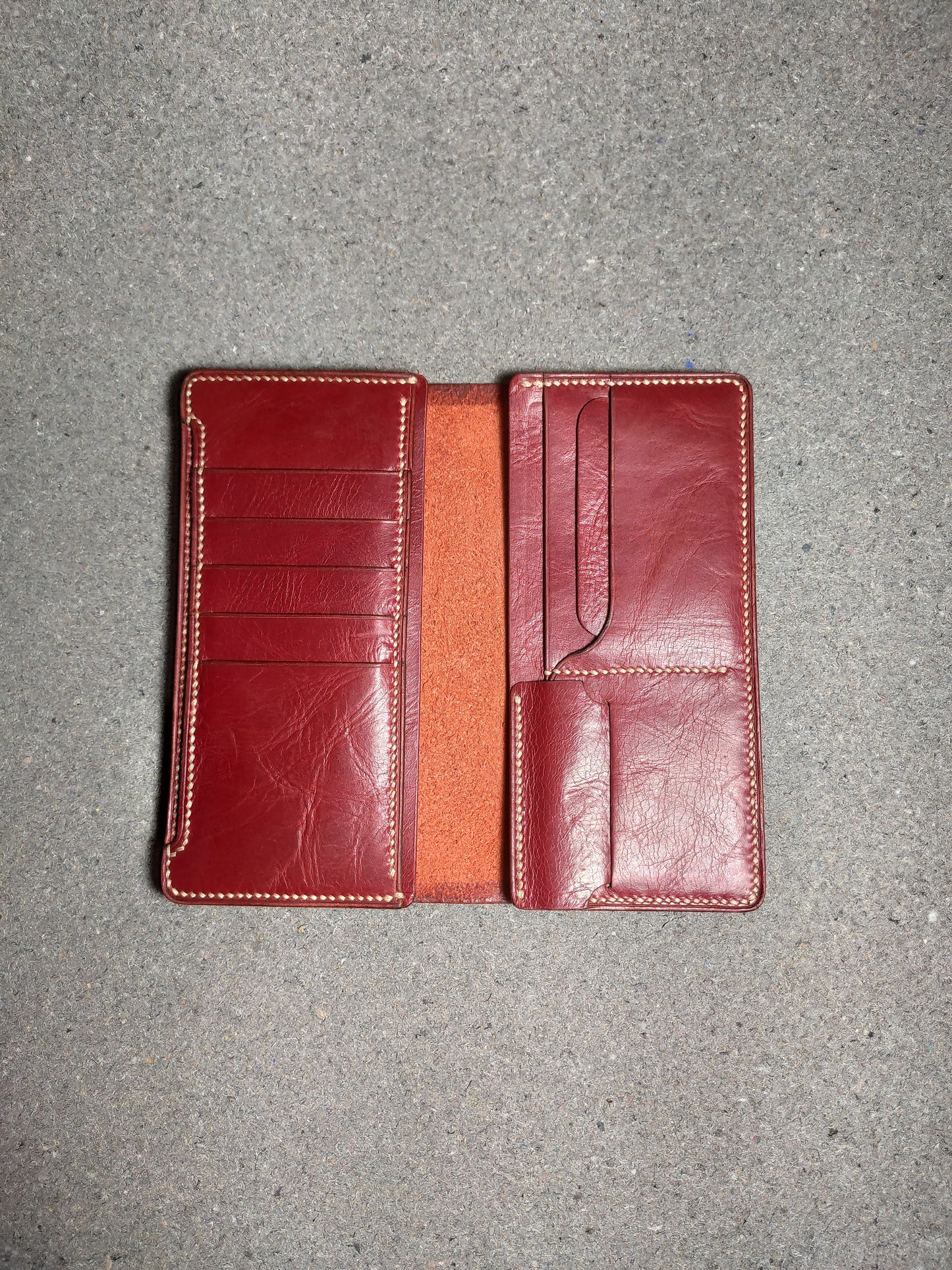 Aurelio — Where Elegance Organizes Effortlessly (WC-WL21)
