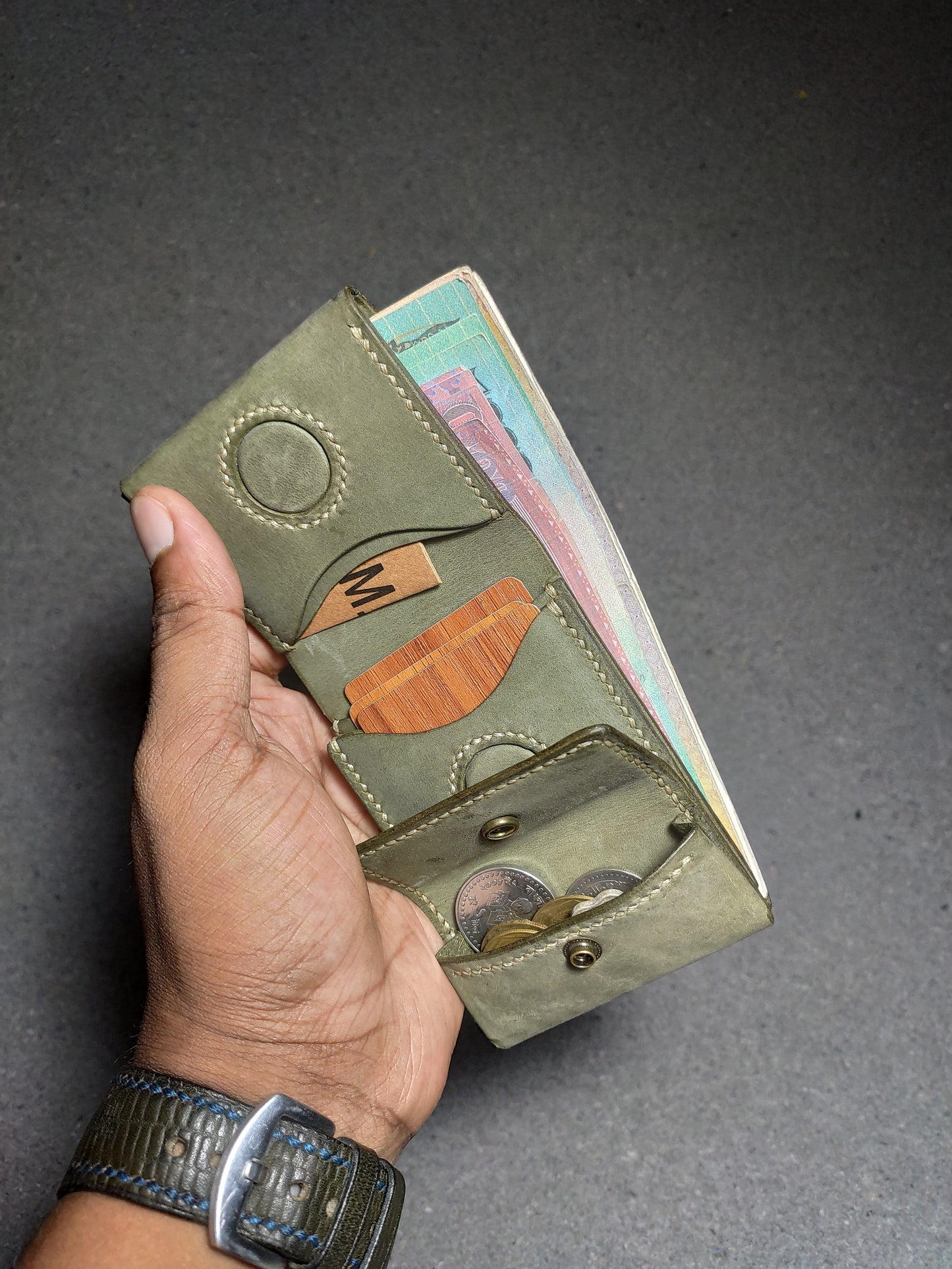 Trove — The Mighty Mini Wallet Button Edition (WC-C28 Button Edition)