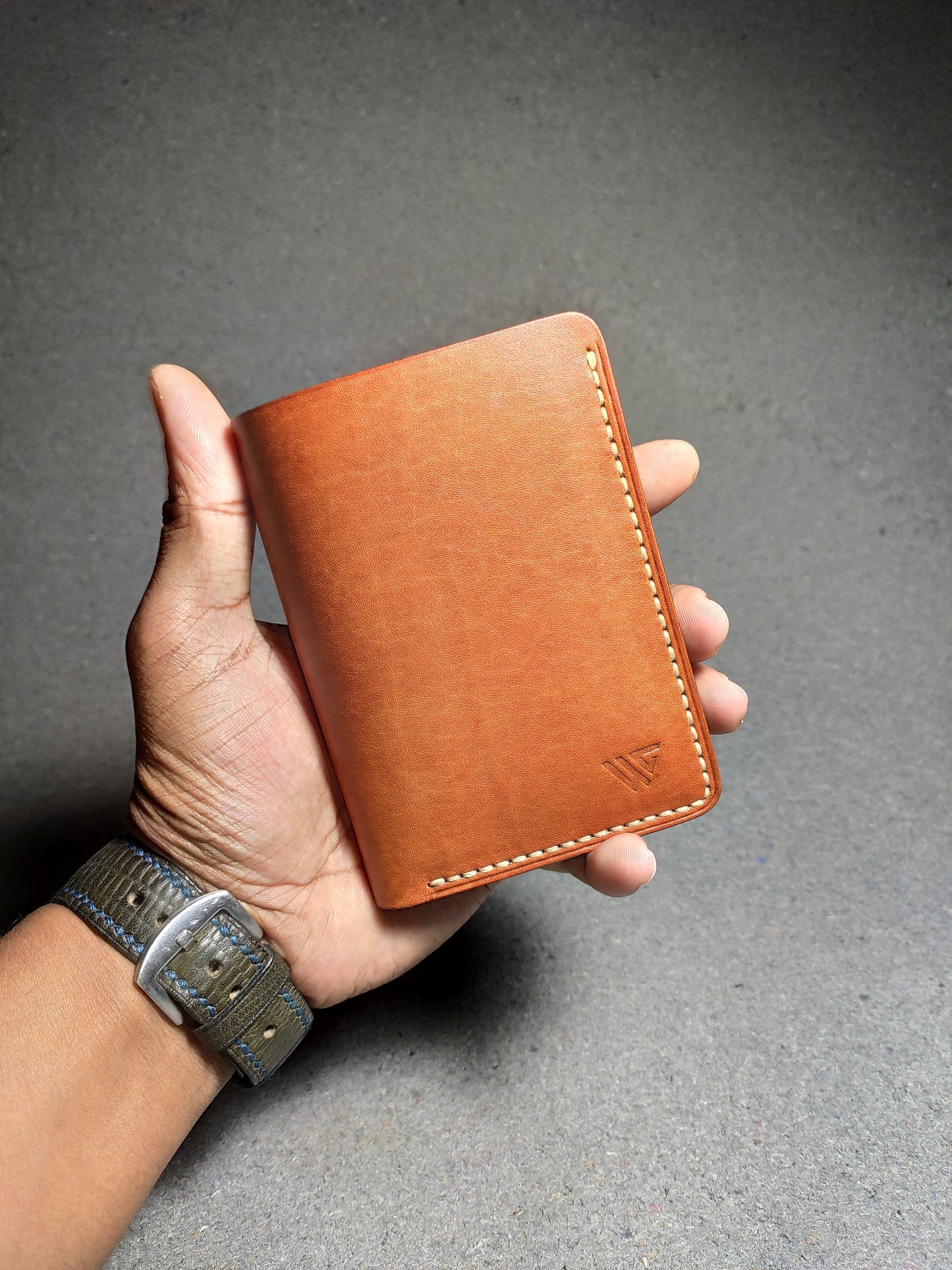 Ravelo — The Bold Fold (WC-V12)