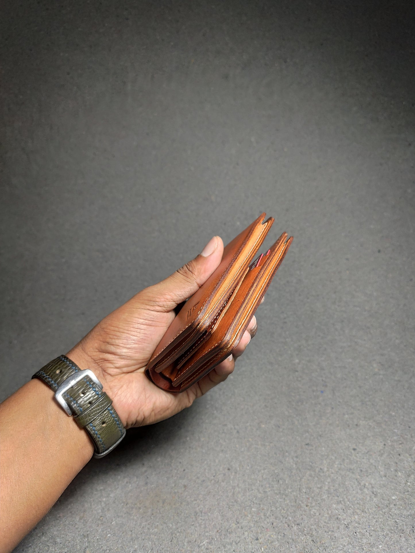 Ravelo — The Bold Fold (WC-V12)