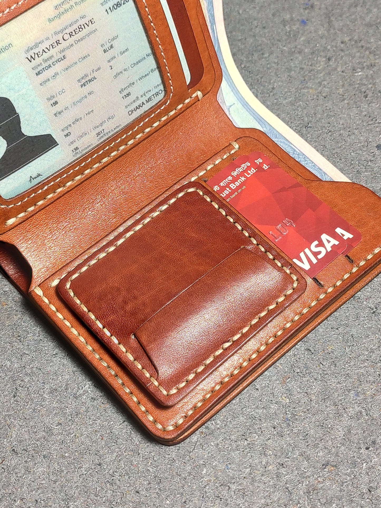 Ravelo — The Bold Fold (WC-V12)