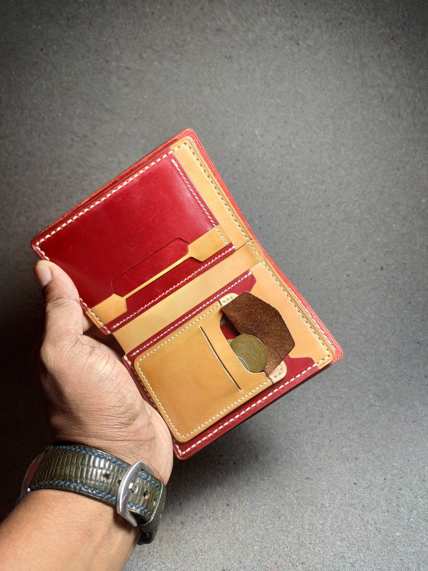 Rogueberry — The Crimson Carry (WC-V13)