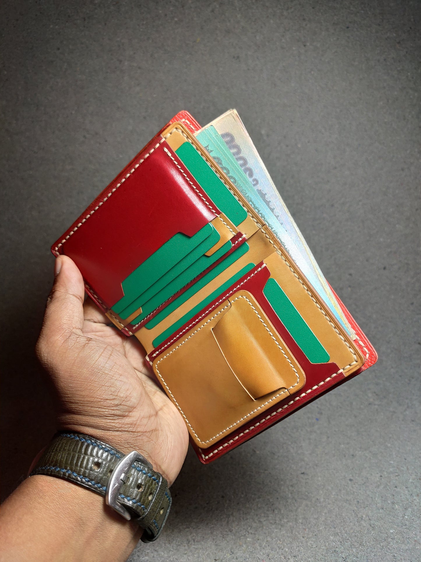 Rogueberry — The Crimson Carry (WC-V13)