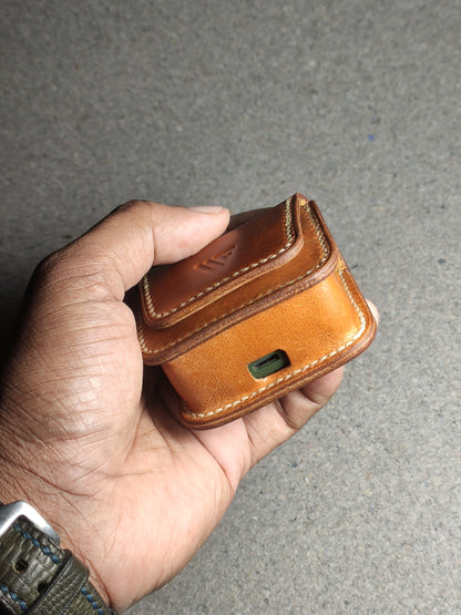 Aeris — The TWS Pouch That Speaks in Silence (WC-E1)