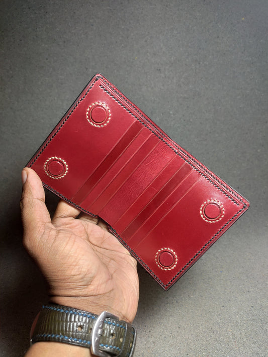 Noir Grid — The Textured Bi-Fold Wallet (WC-V5)