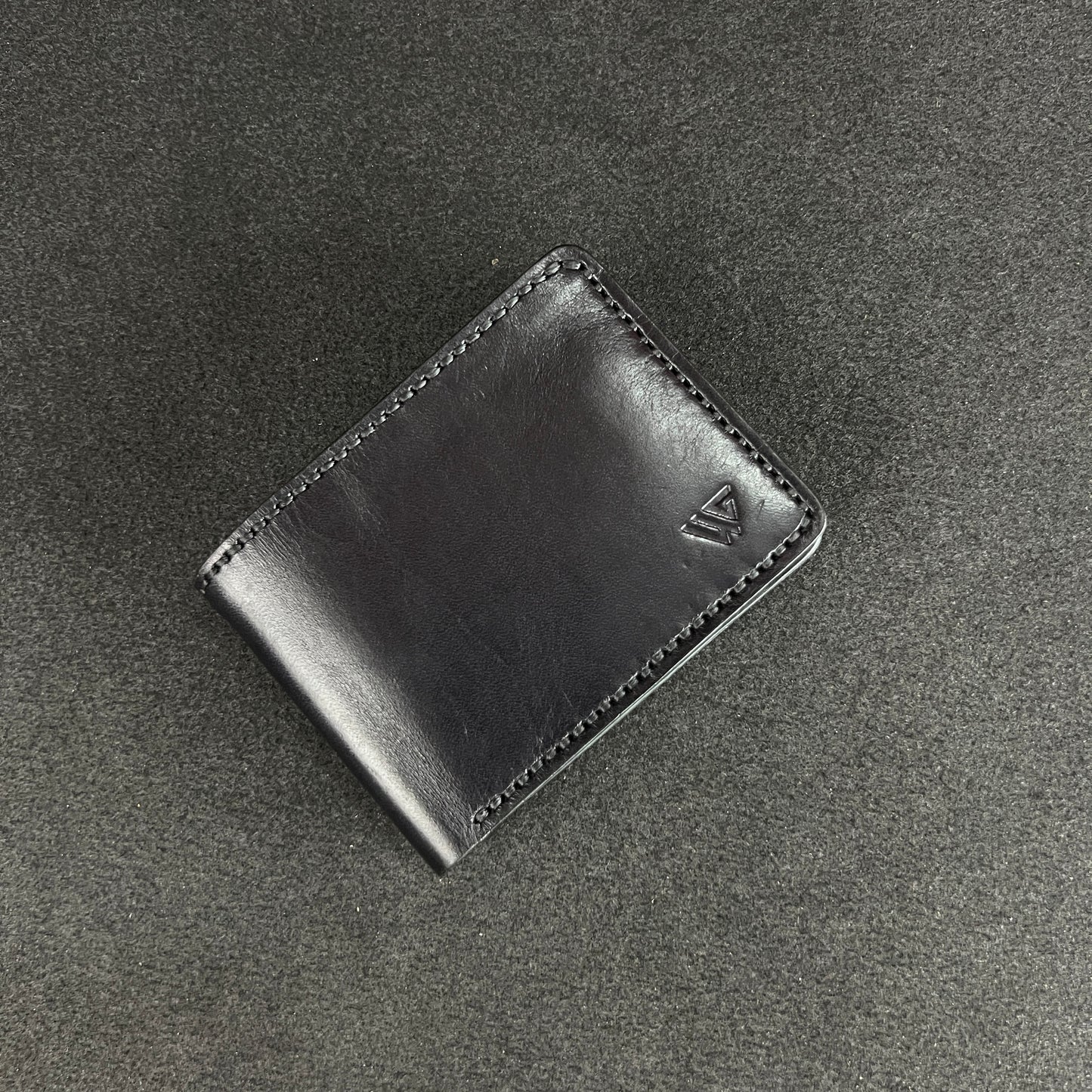 Velin — Woven Charm Meets Everyday Function Model: WC-C25