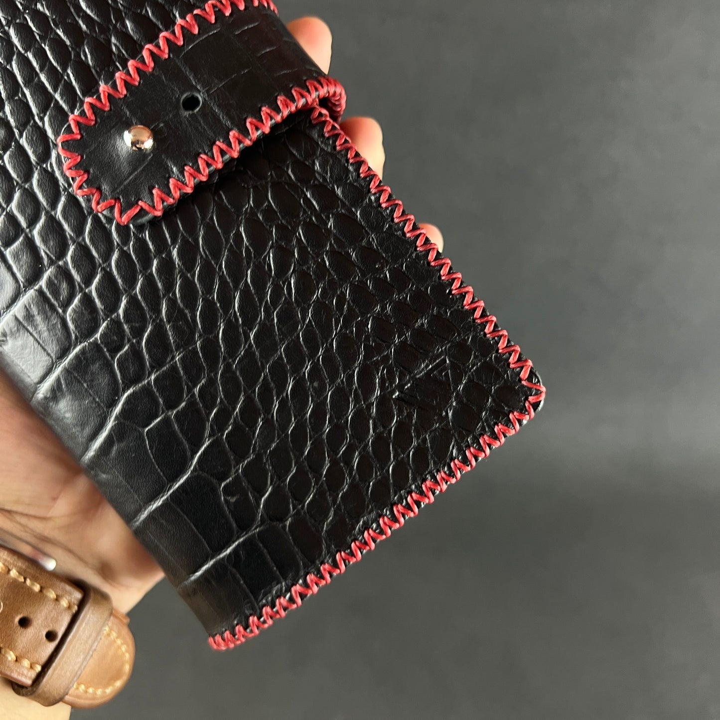 Cadenza — The Zigzag Stitched Executive Long Wallet ( WC-L11)