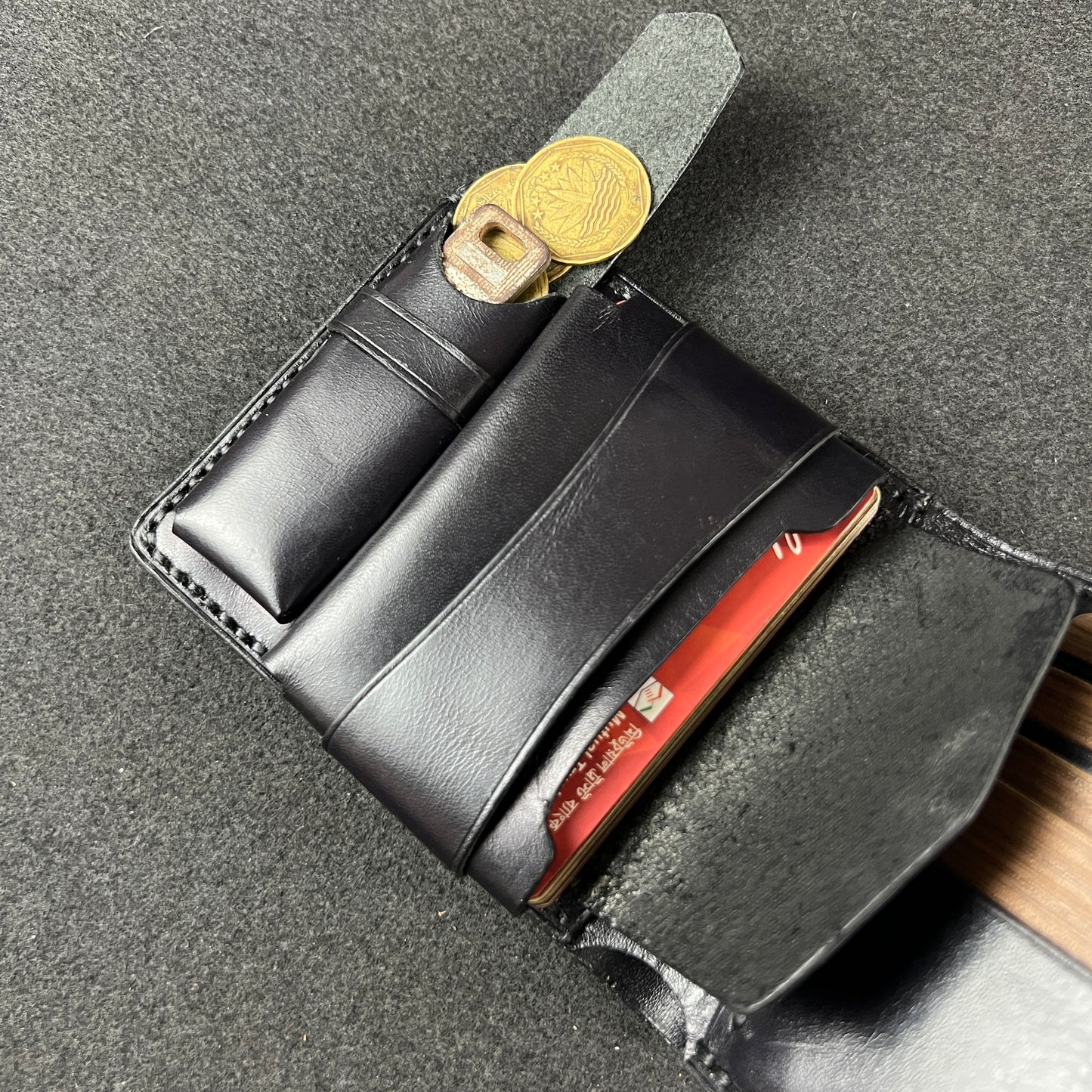 Gliese — Classic Bi-Fold Wallet (WC-C3)