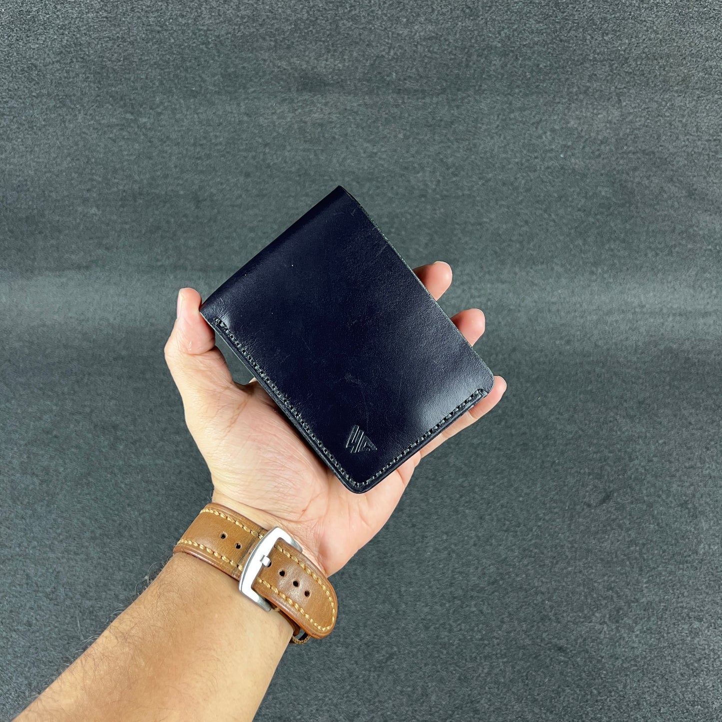 Velin — Classic Bi-Fold Wallet (WC-C25)