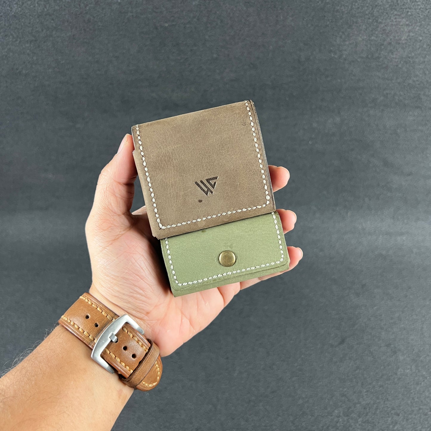 Trove — The Mighty Mini Wallet Button Edition (WC-C28 Button Edition)