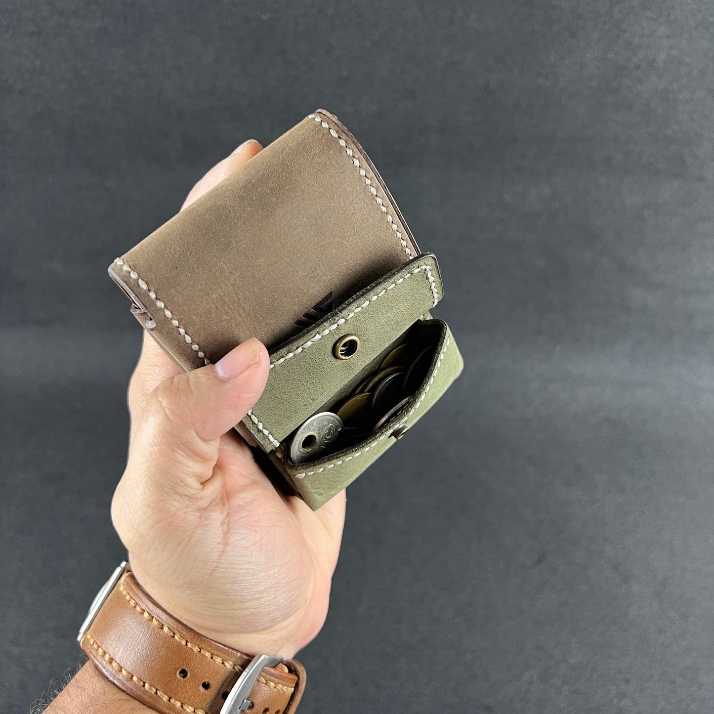 Trove — The Mighty Mini Wallet Button Edition (WC-C28 Button Edition)