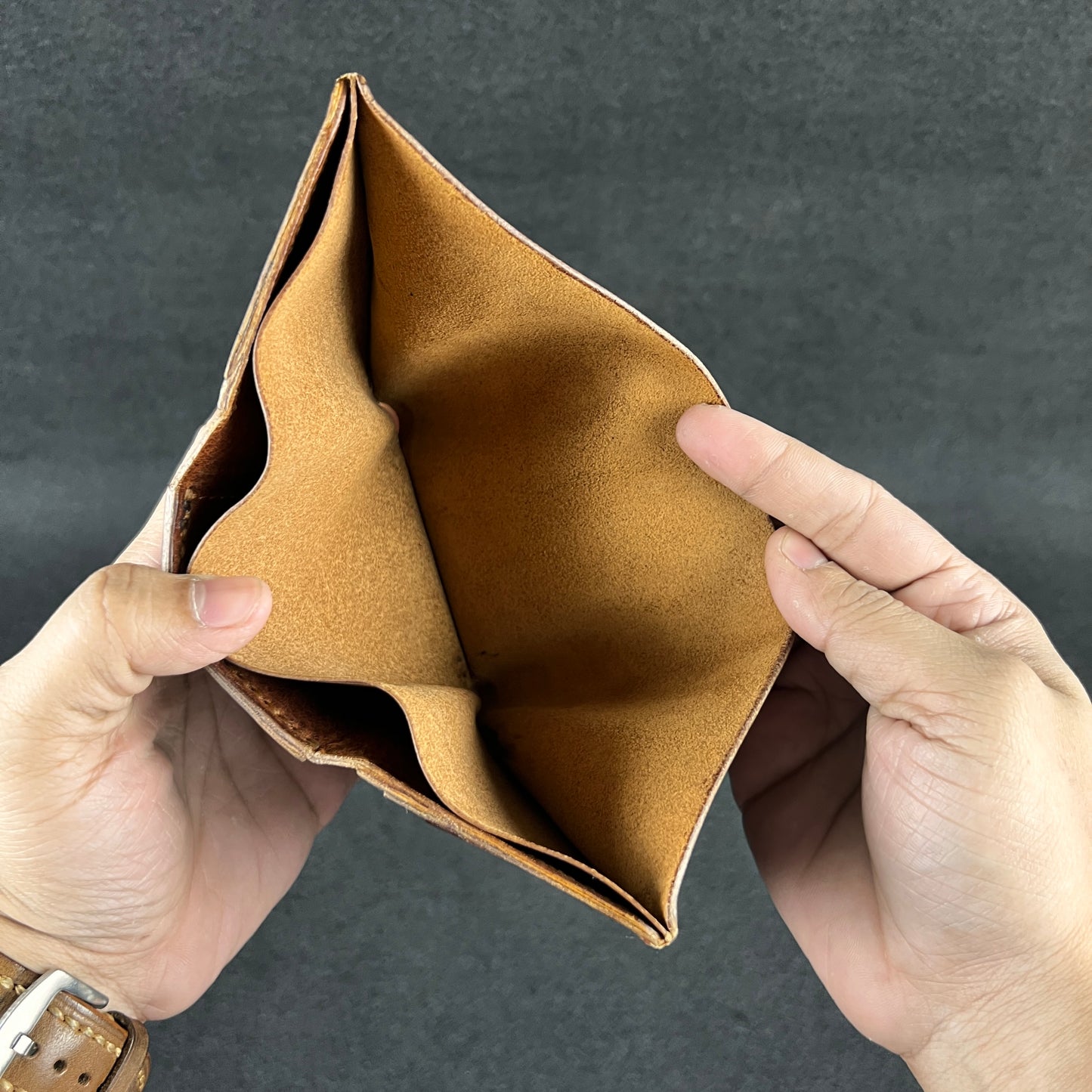 Silent Structure — The Calm in the Fold (WC-TR6)