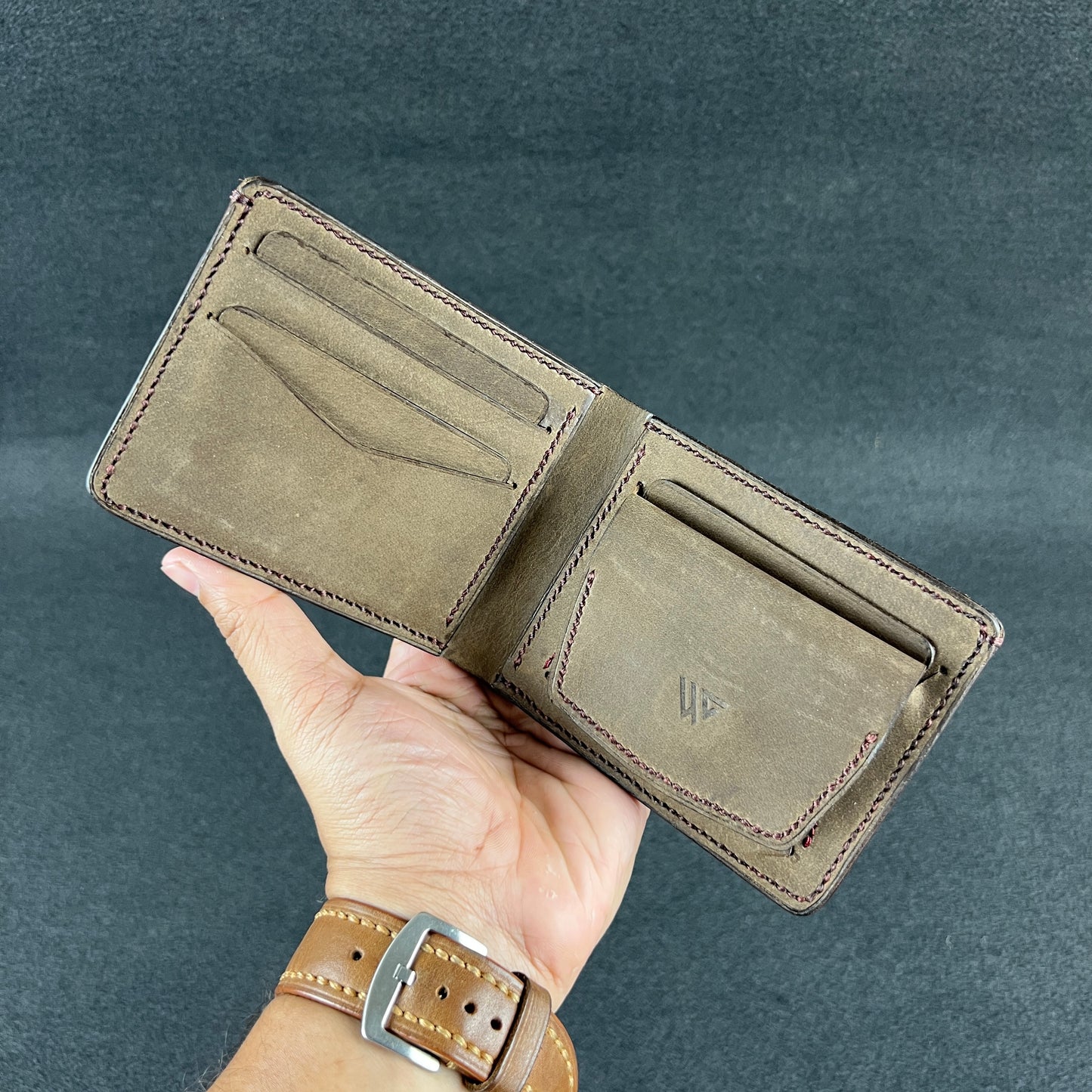Ashmark — Classic Bi-Fold Wallet (WC-C35)