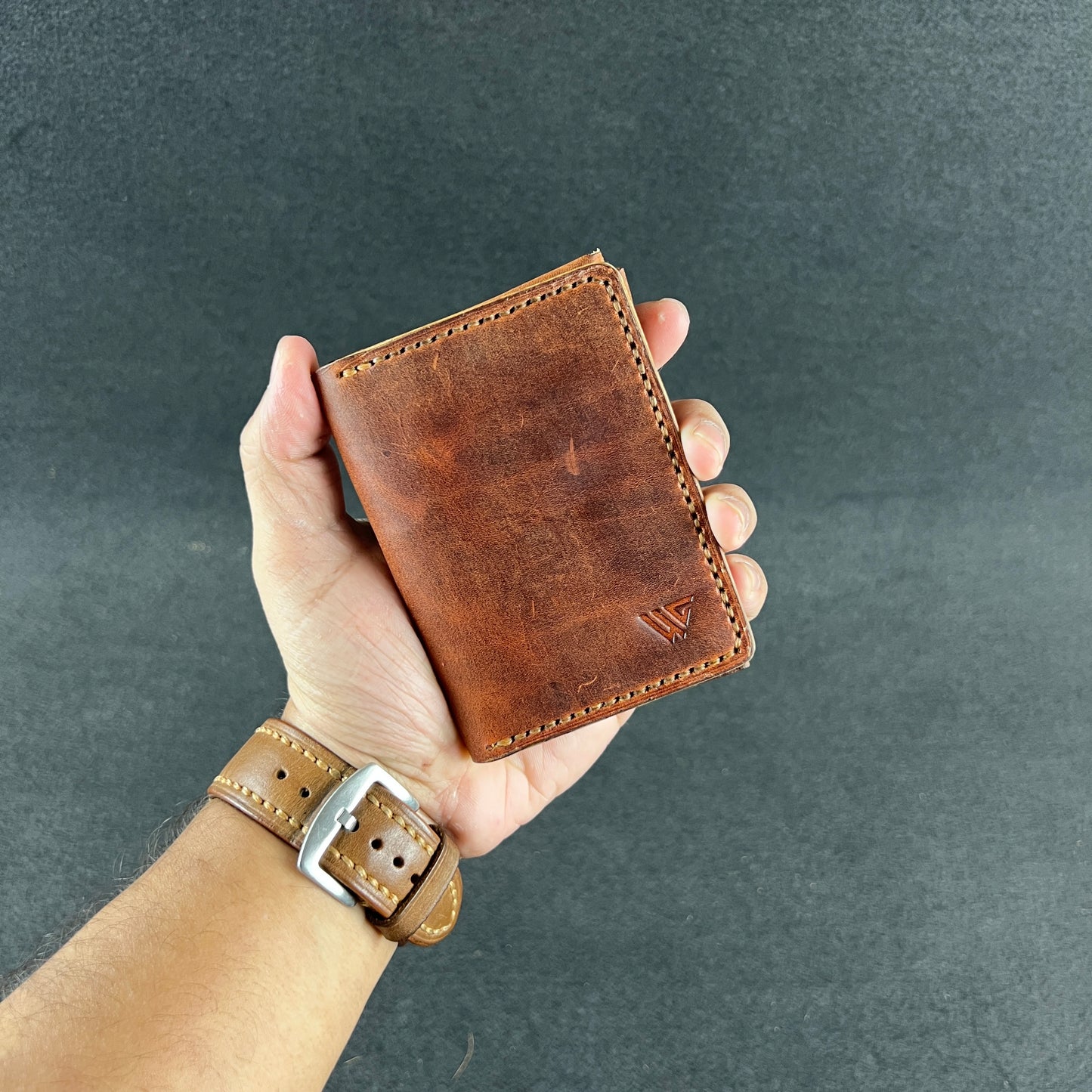 Folden — Vertical Bi-Fold Wallet (WC-V17)
