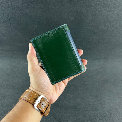 Civano — Vertical Bi-Fold Wallet (WC-V8)