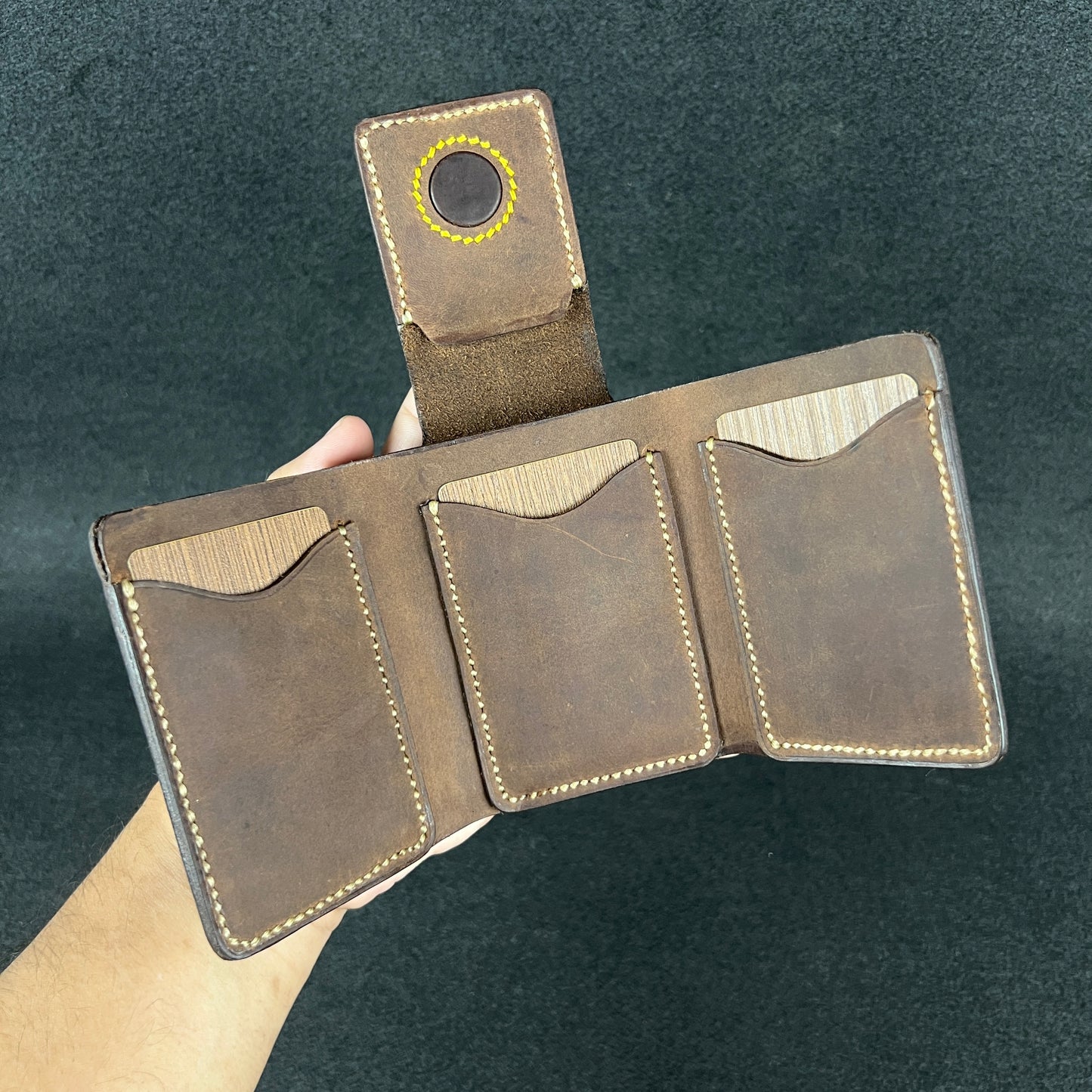 Nestro — Tri-Fold Wallet (WC-TR7)